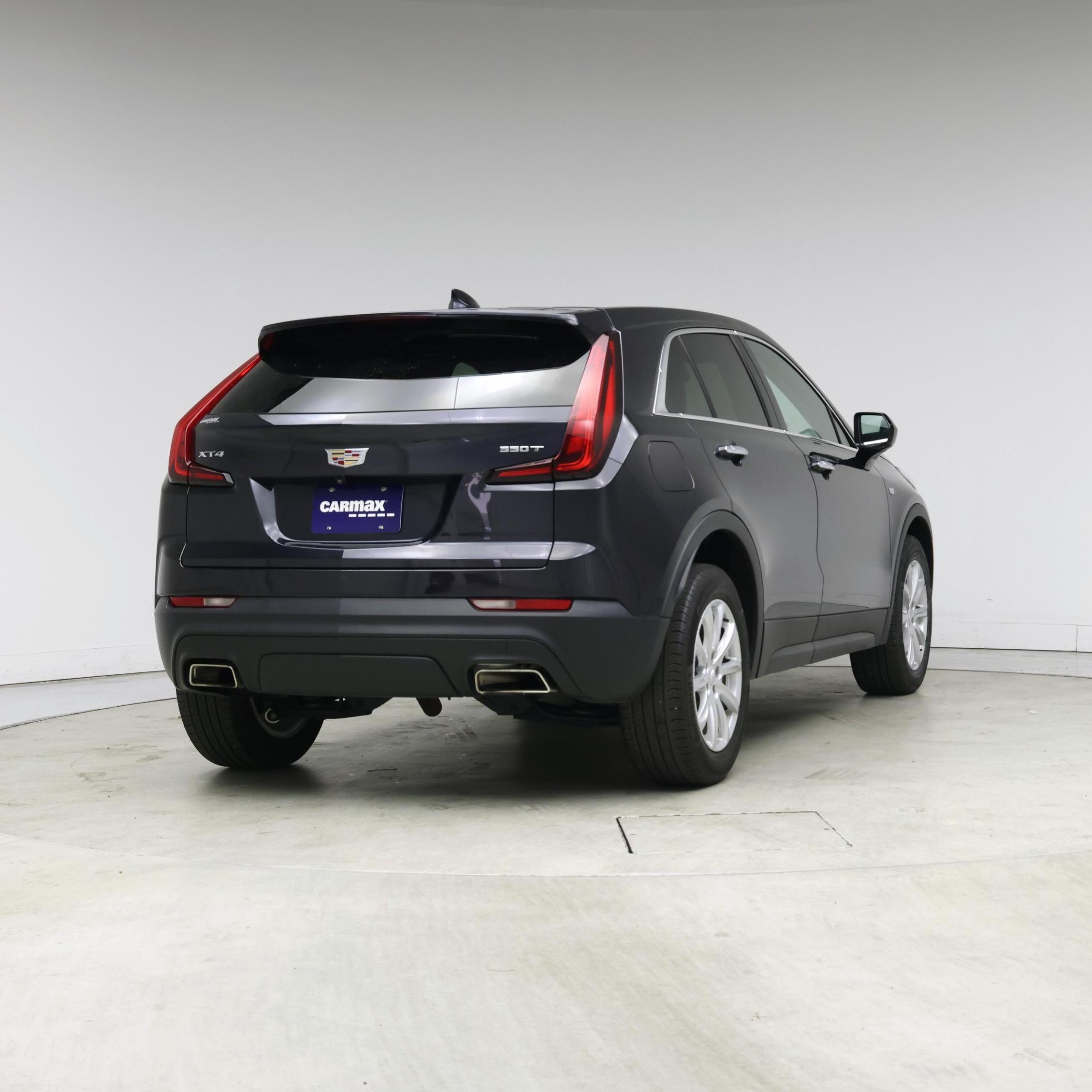 Thumbnail: 2023 Cadillac XT4 - 8
