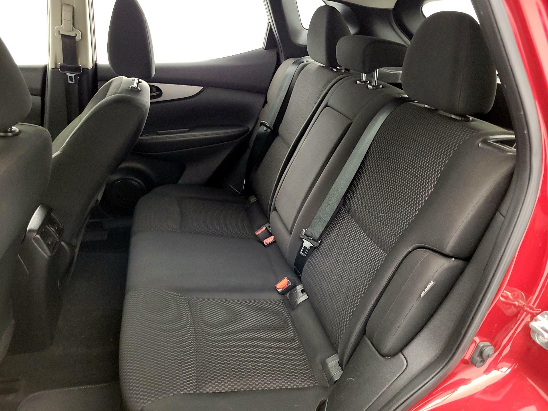 Thumbnail: 2022 Nissan Rogue Sport - 19