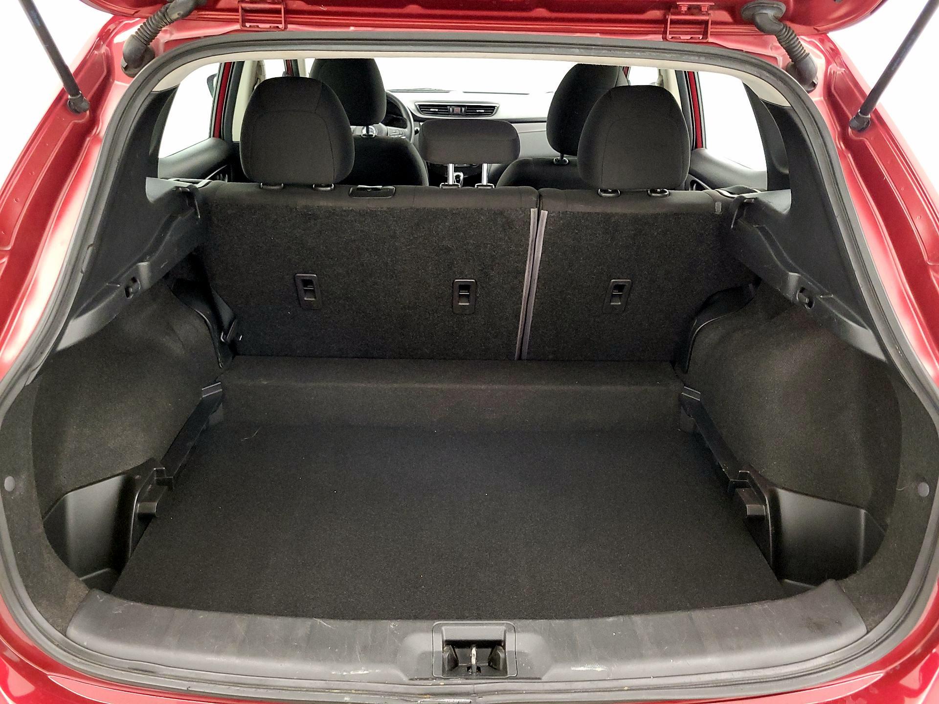 Thumbnail: 2022 Nissan Rogue Sport - 20