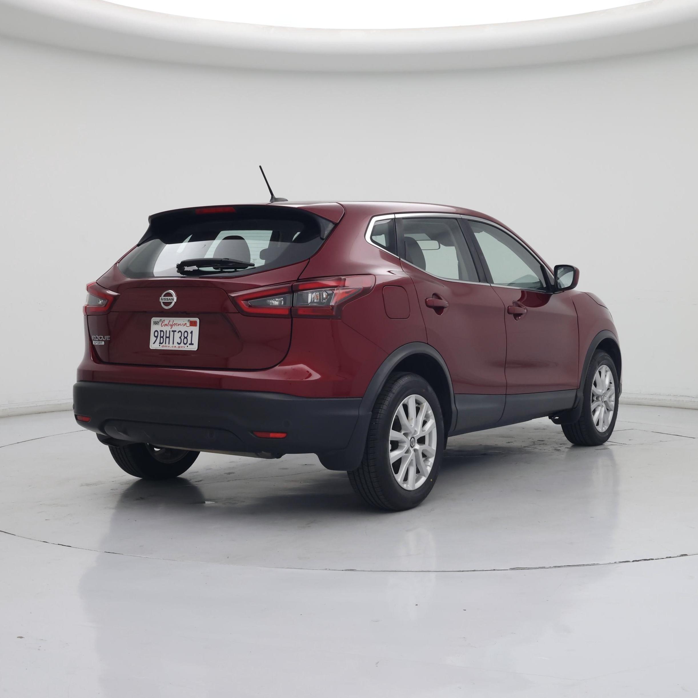 Thumbnail: 2022 Nissan Rogue Sport - 8