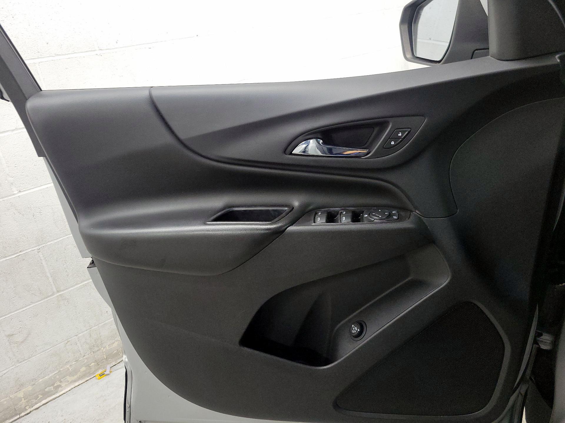 Thumbnail: 2020 Chevrolet Equinox - 12