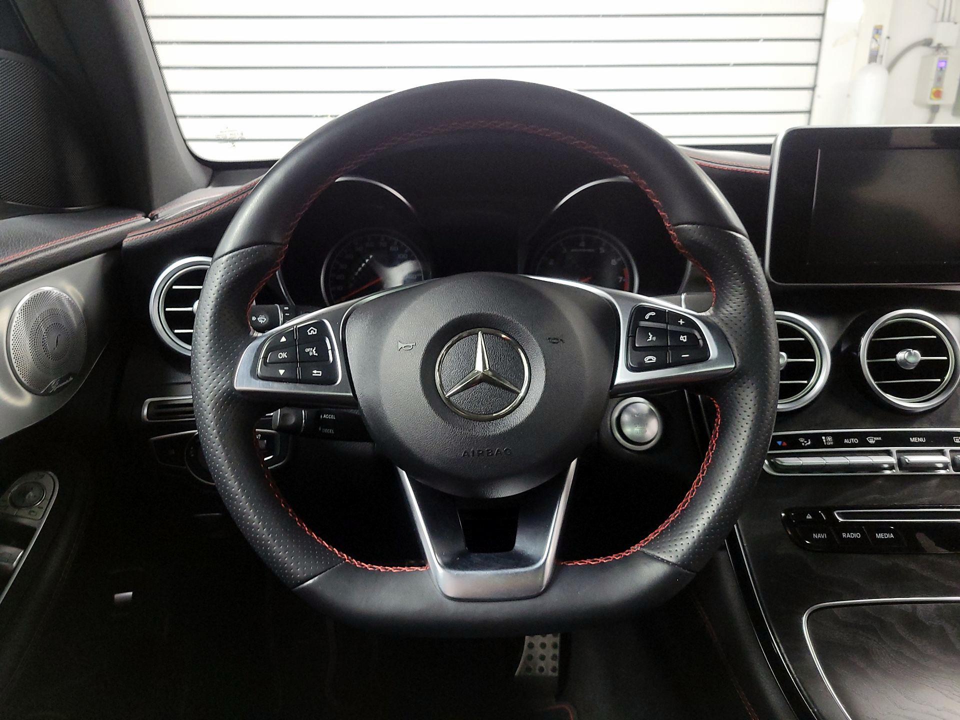 Thumbnail: 2019 Mercedes-Benz GLC - 10