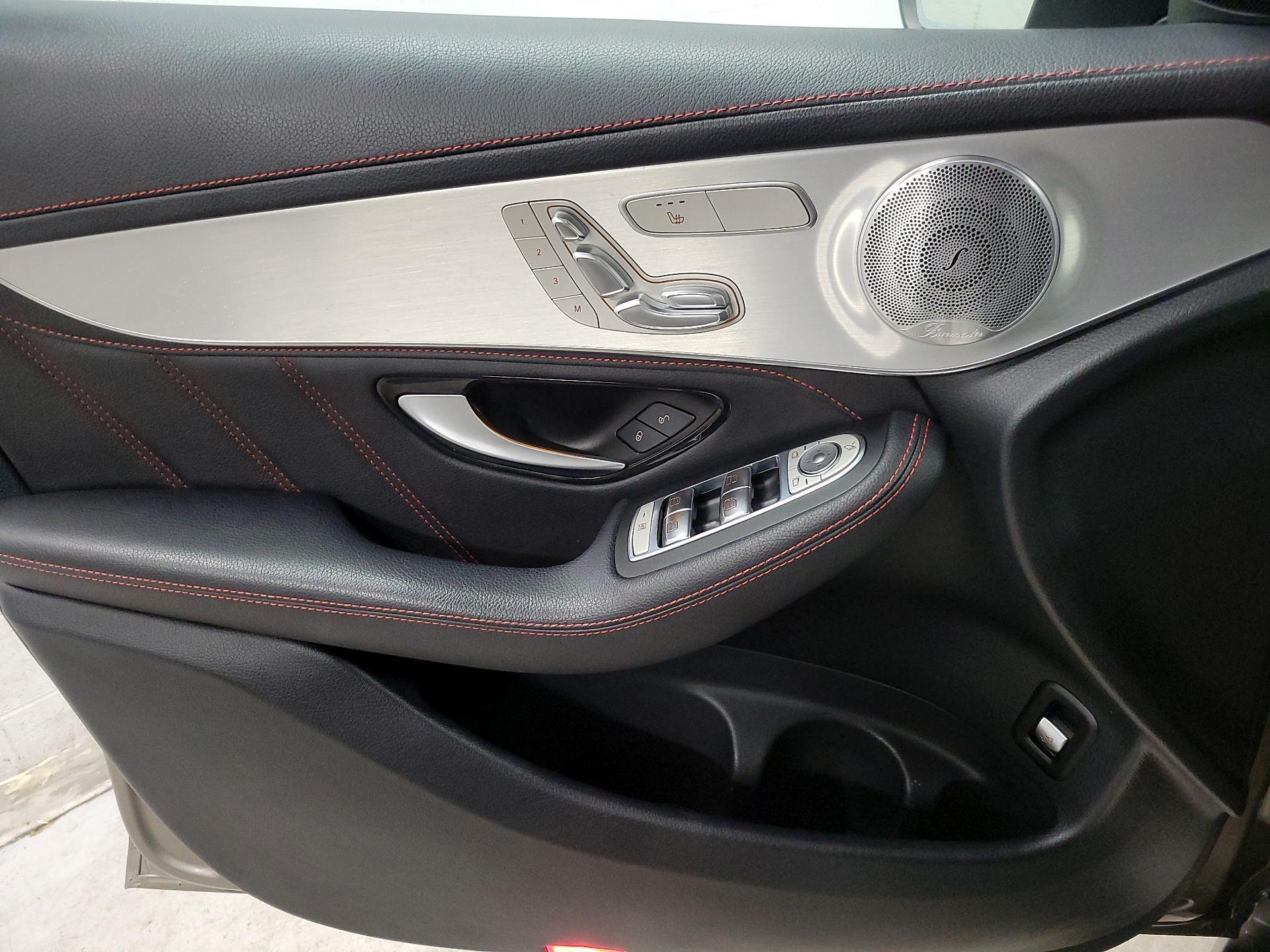 Thumbnail: 2019 Mercedes-Benz GLC - 12