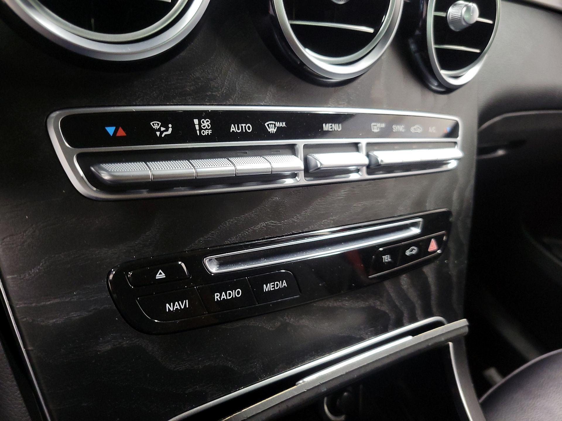 Thumbnail: 2019 Mercedes-Benz GLC - 16