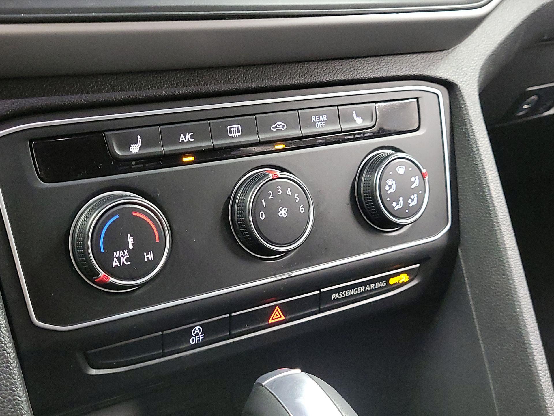 Thumbnail: 2022 Volkswagen Atlas - 15