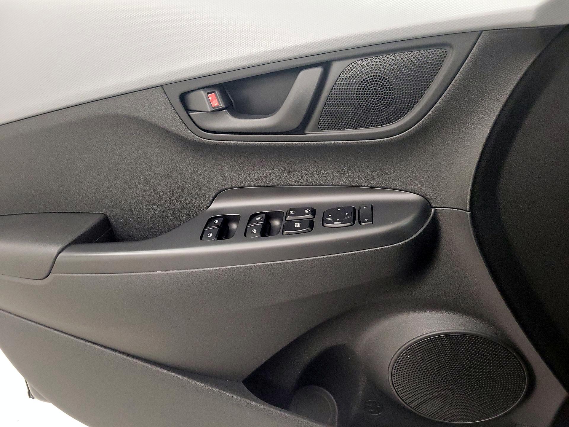 Thumbnail: 2019 Hyundai Kona - 12