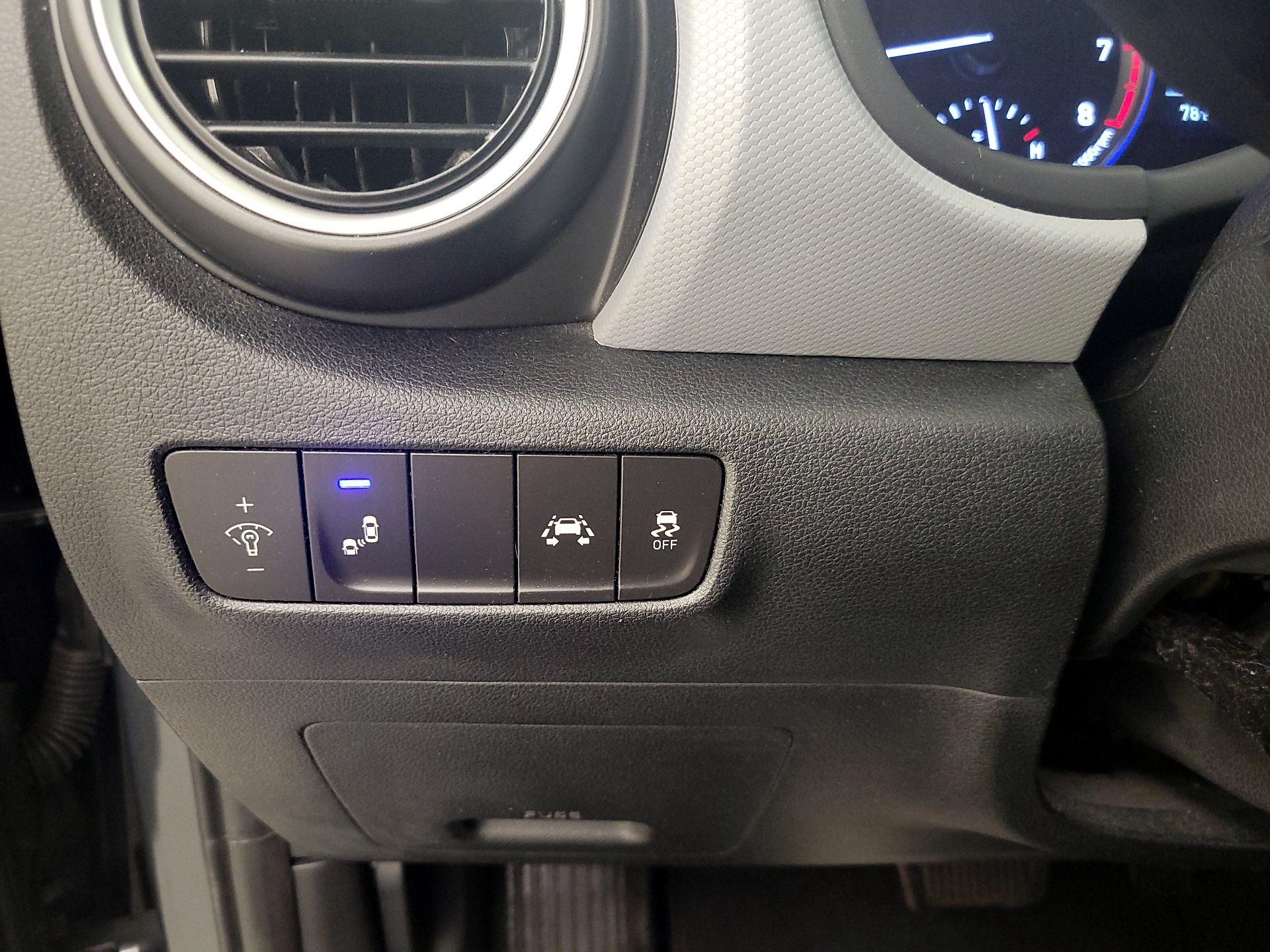 Thumbnail: 2019 Hyundai Kona - 13