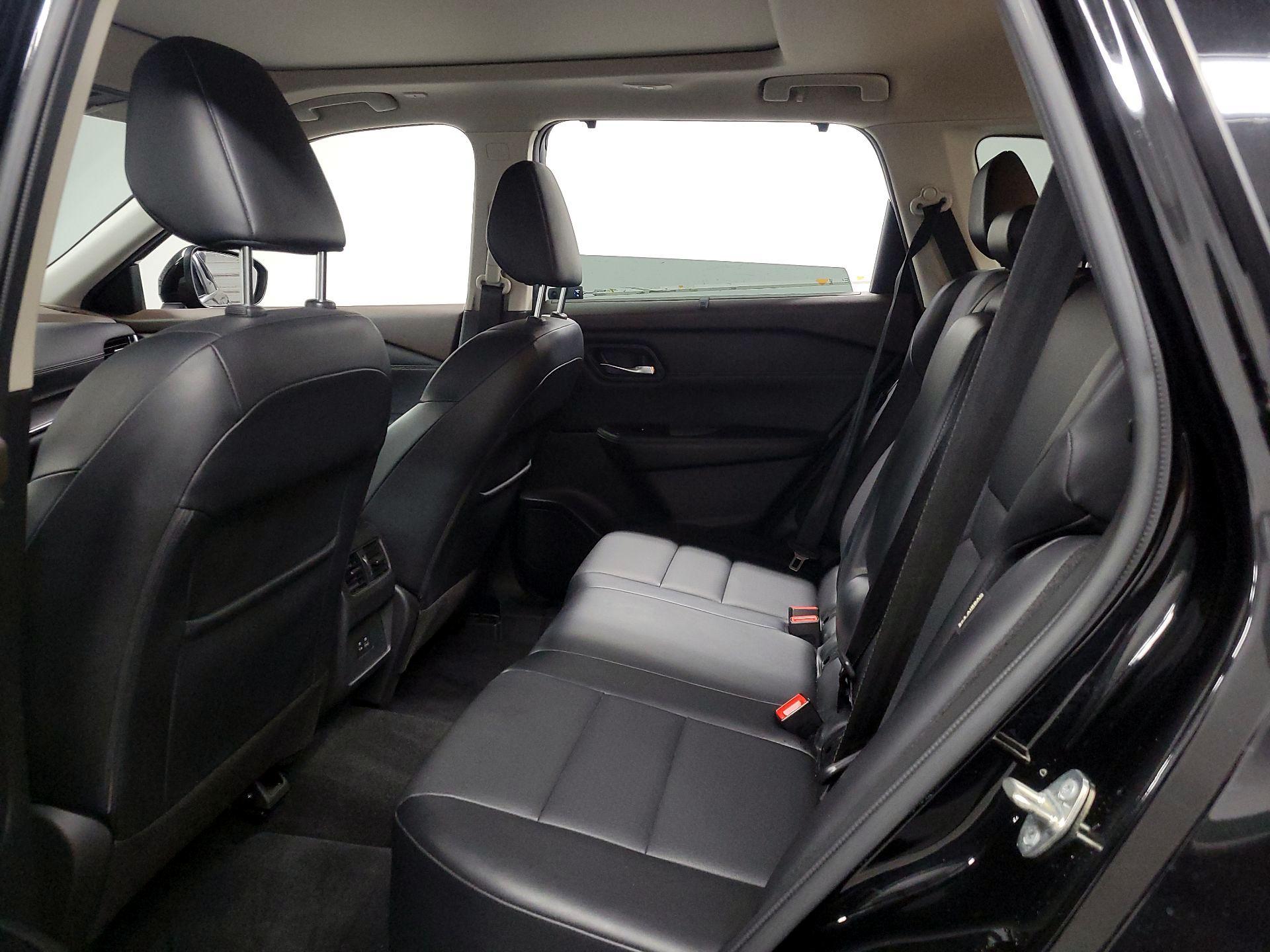 Thumbnail: 2022 Nissan Rogue - 17