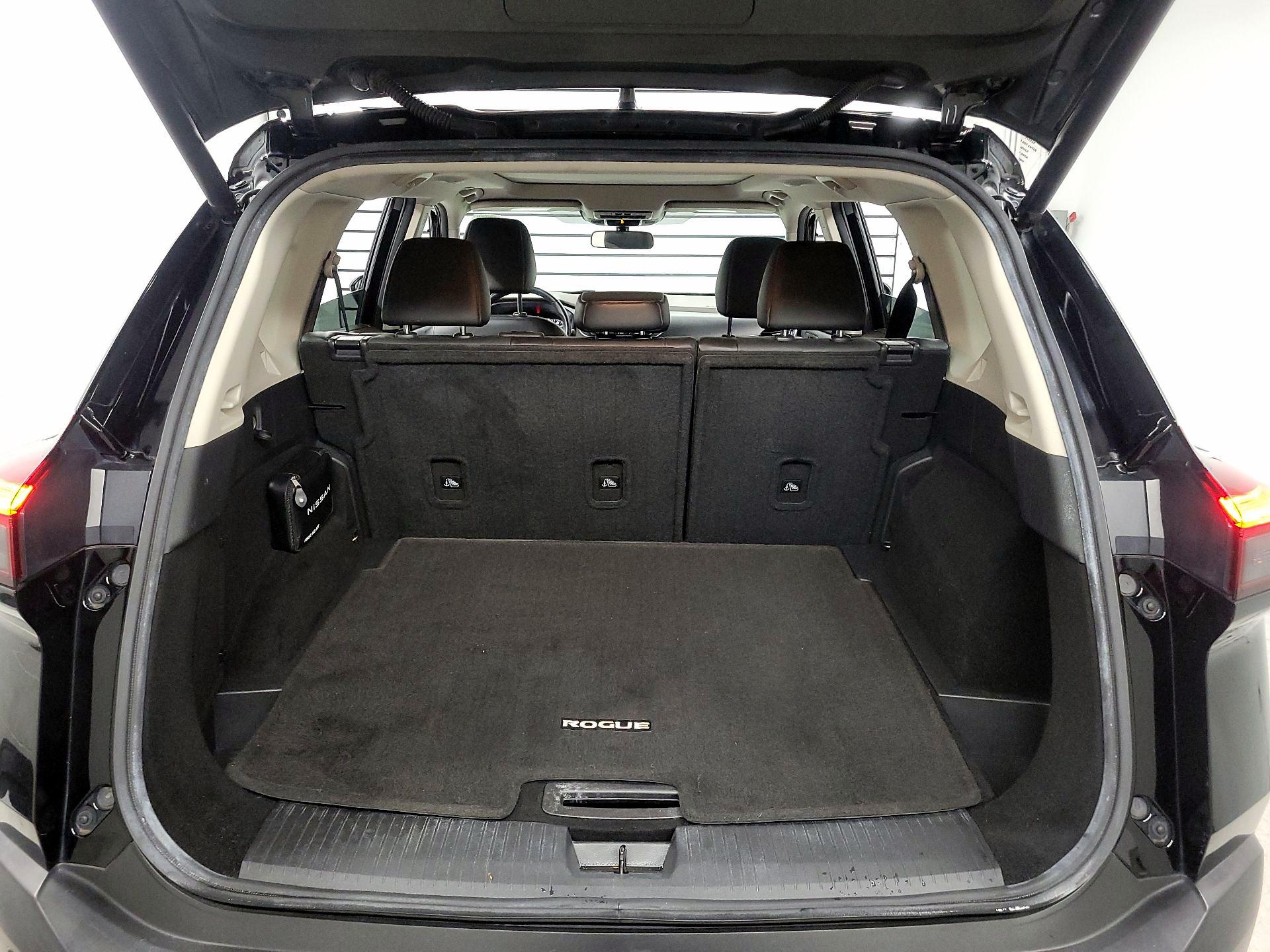 Thumbnail: 2022 Nissan Rogue - 18