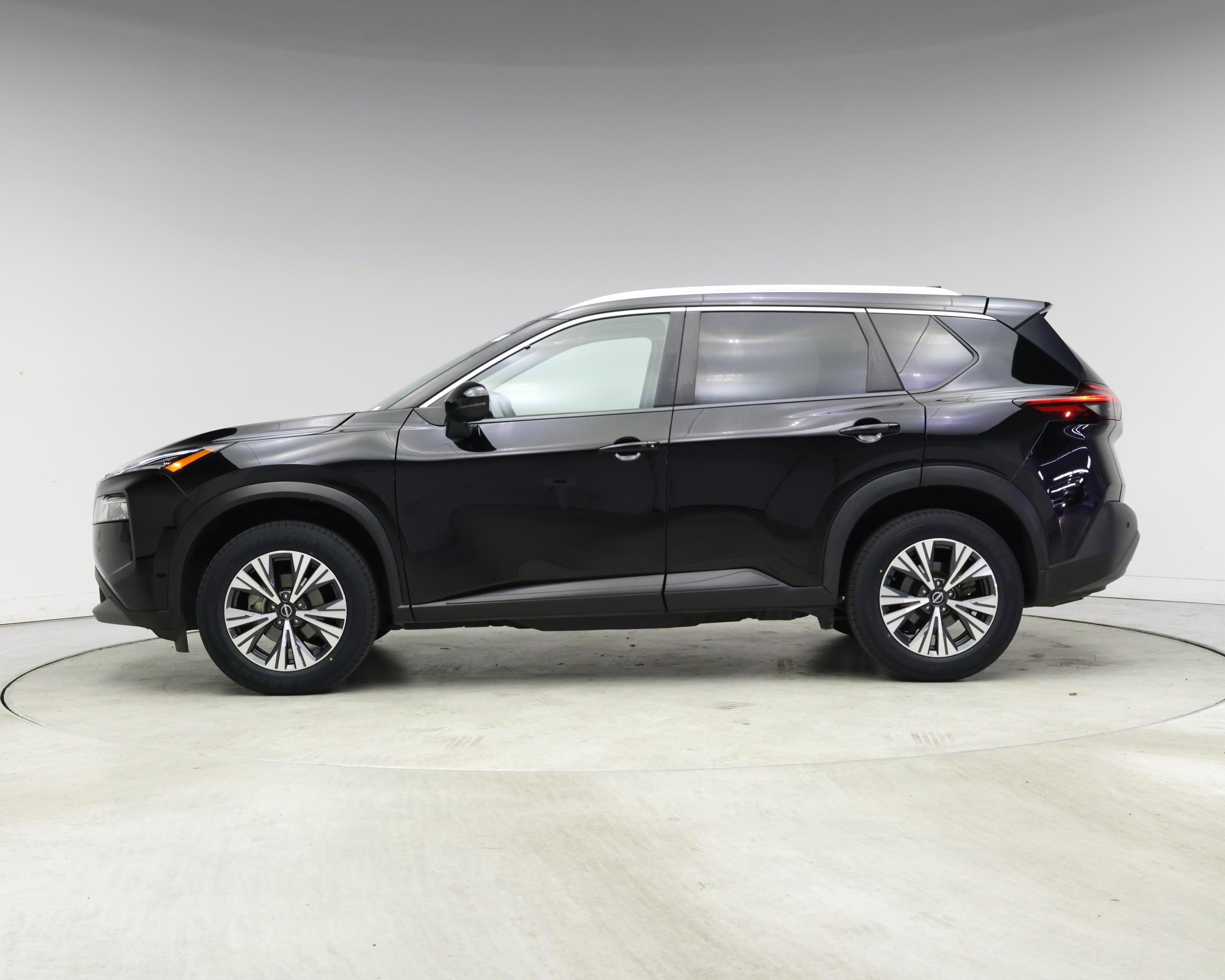 Thumbnail: 2022 Nissan Rogue - 3
