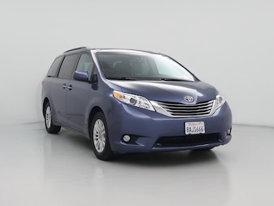 Blue 2017 Toyota Sienna XLE