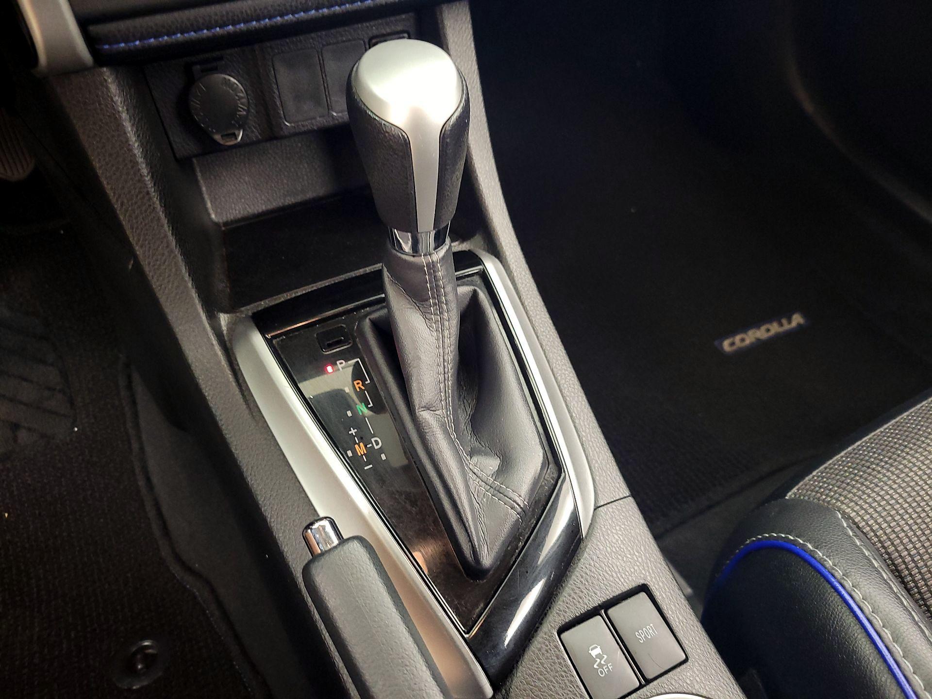 Thumbnail: 2017 Toyota Corolla - 17