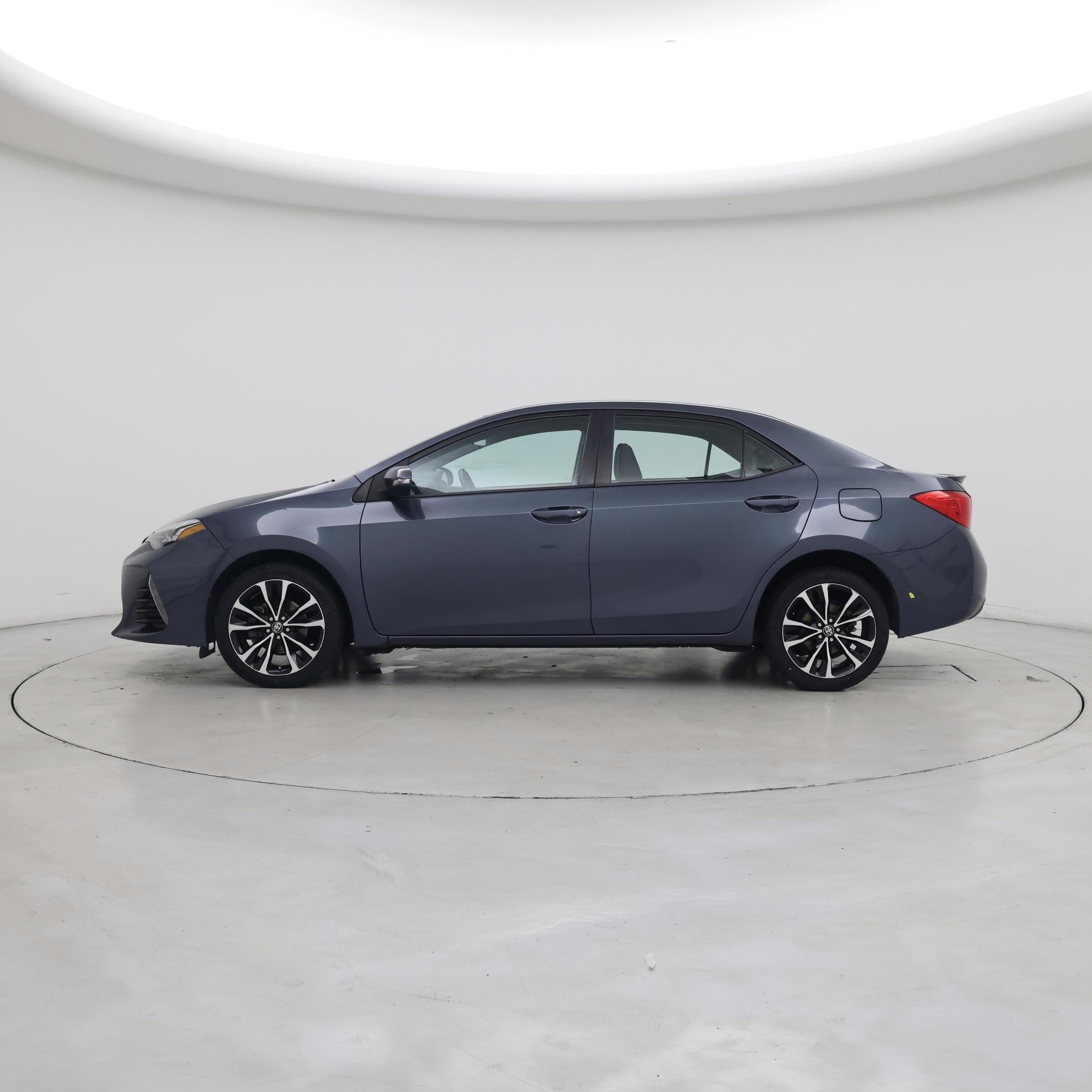 Thumbnail: 2017 Toyota Corolla - 3