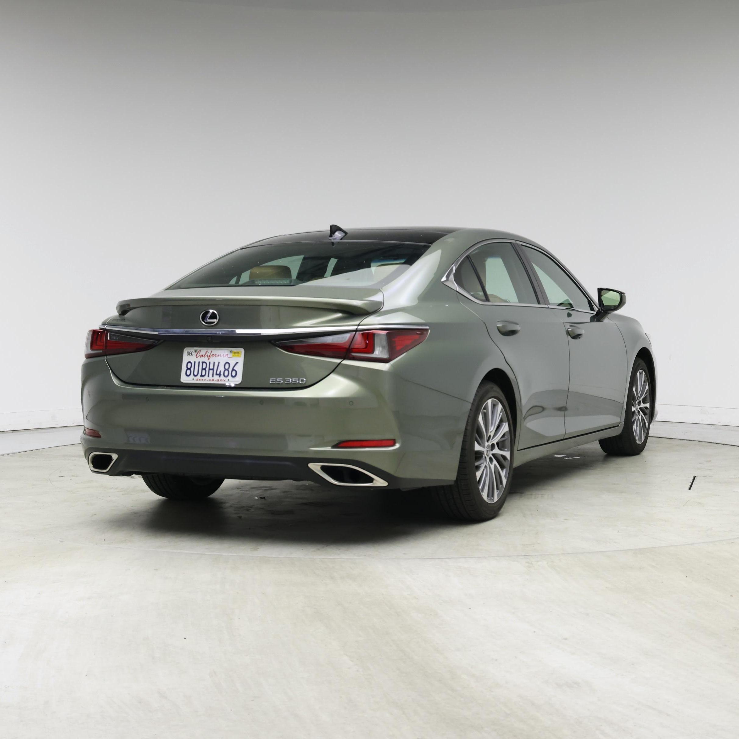 Thumbnail: 2021 Lexus ES - 8