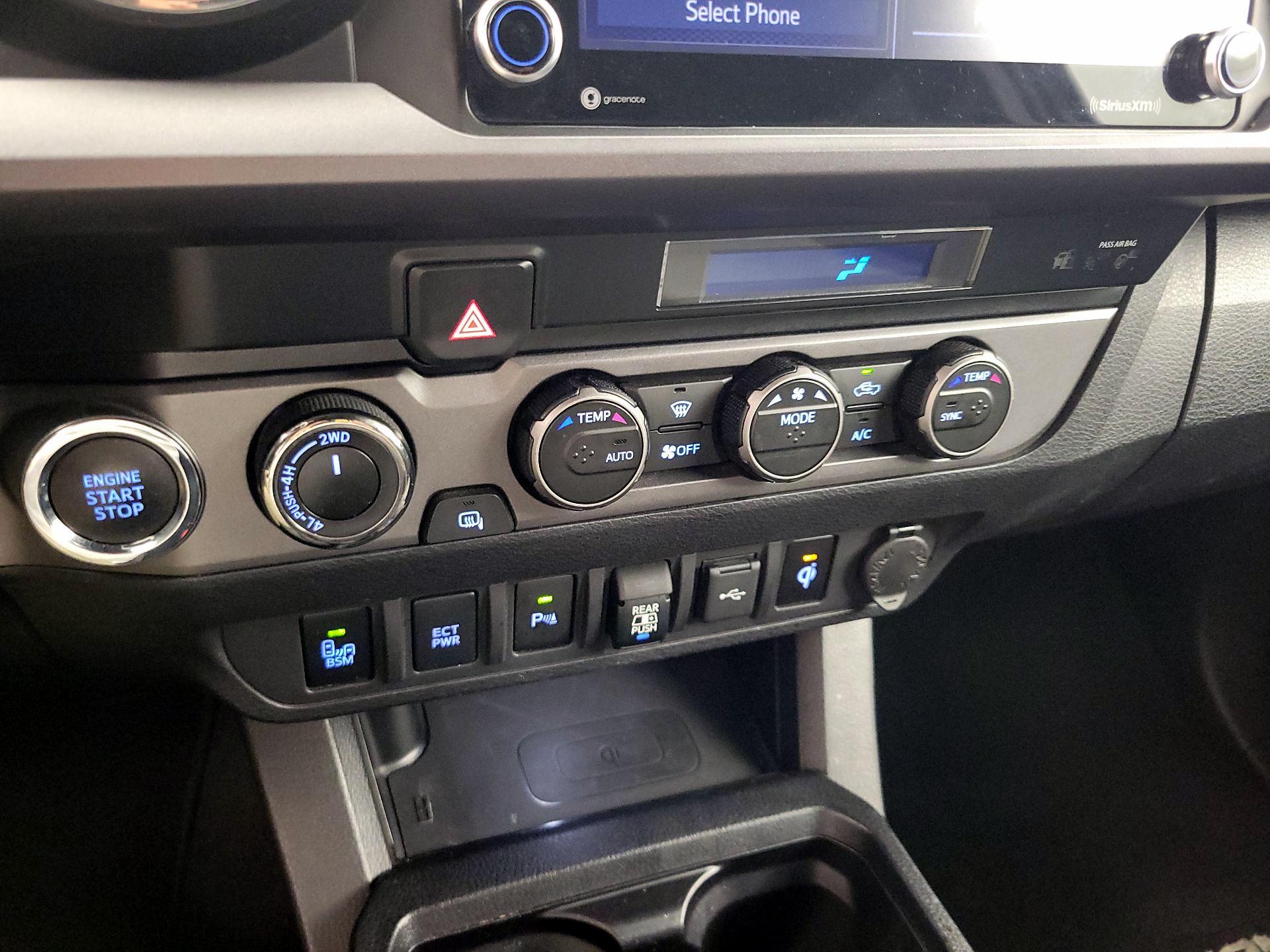 Thumbnail: 2021 Toyota Tacoma - 16