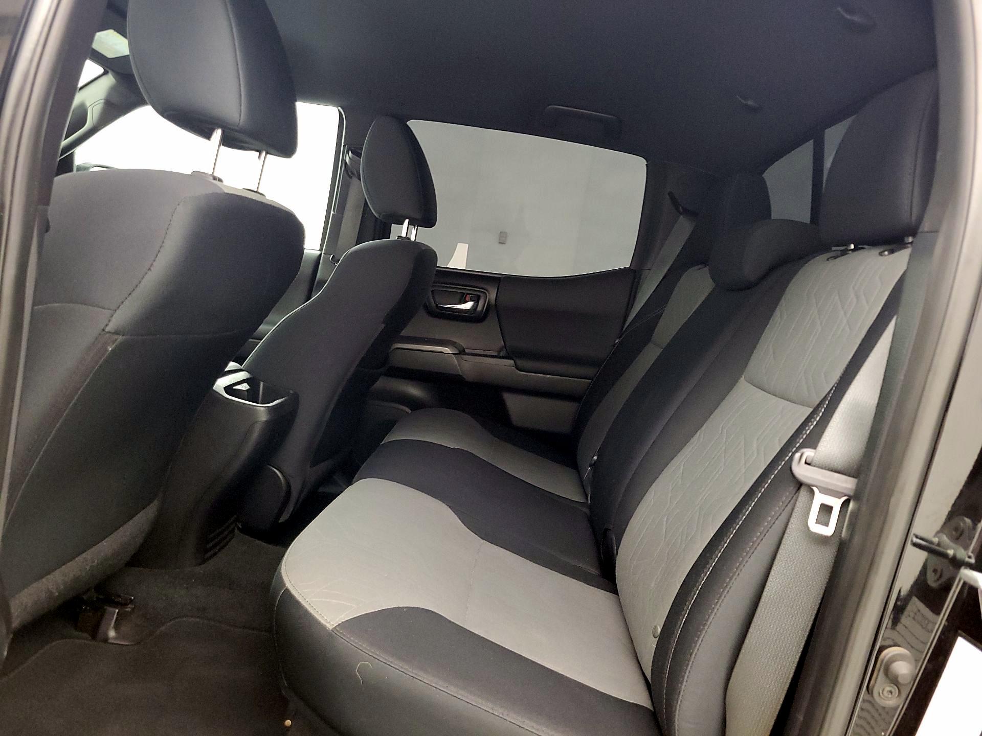 Thumbnail: 2021 Toyota Tacoma - 19