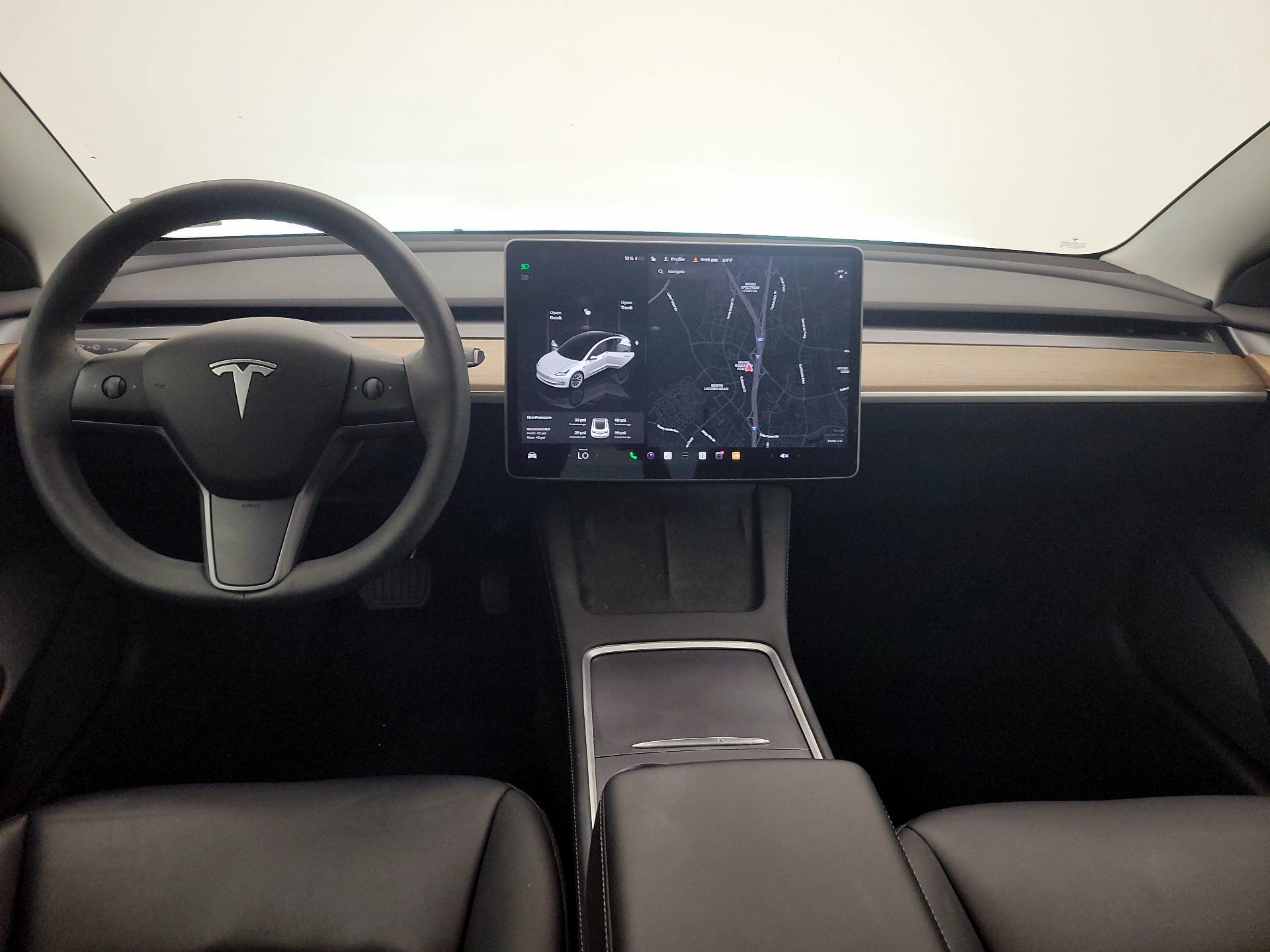 Thumbnail: 2022 Tesla Model 3 - 9