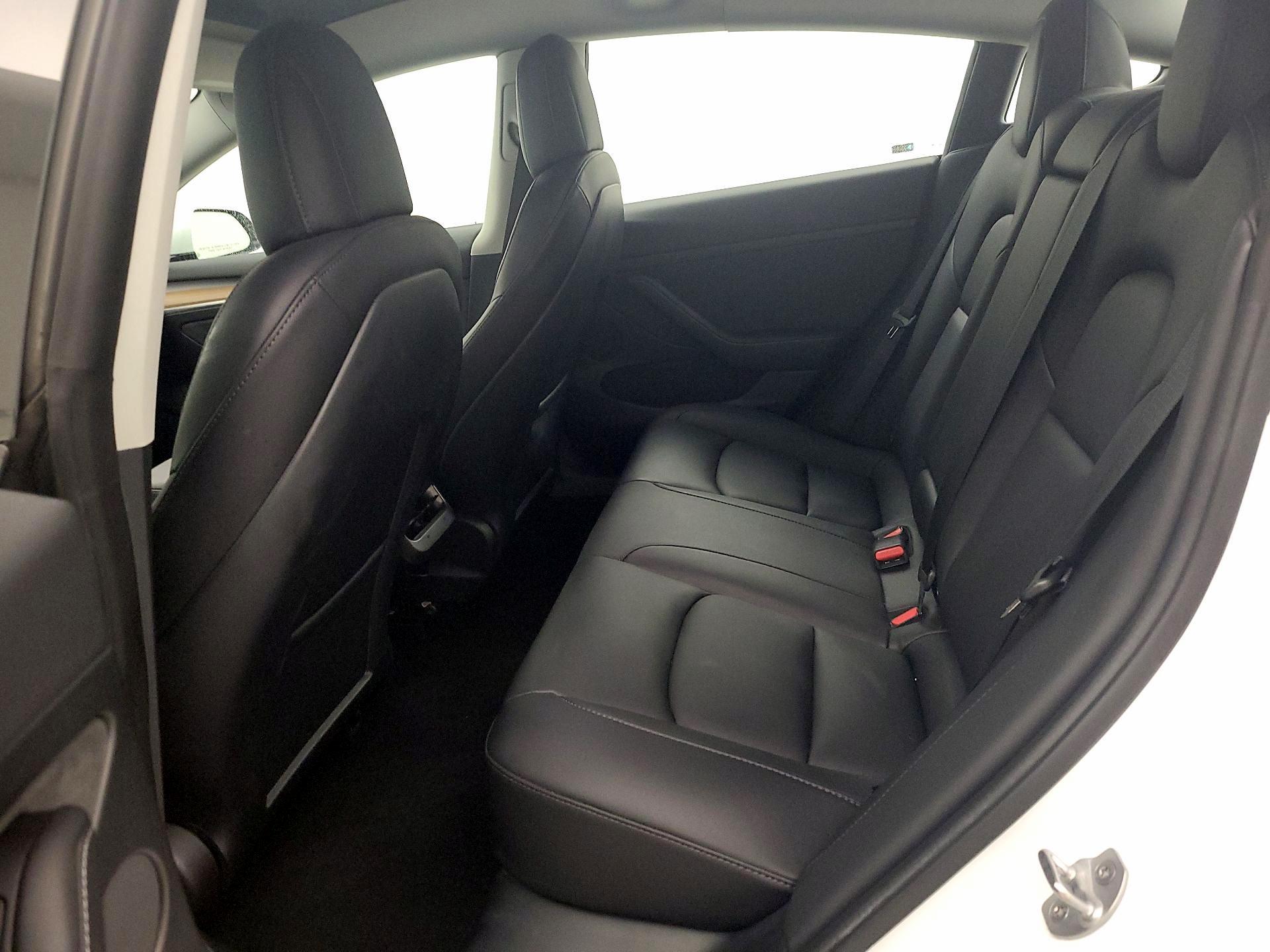 Thumbnail: 2022 Tesla Model 3 - 18