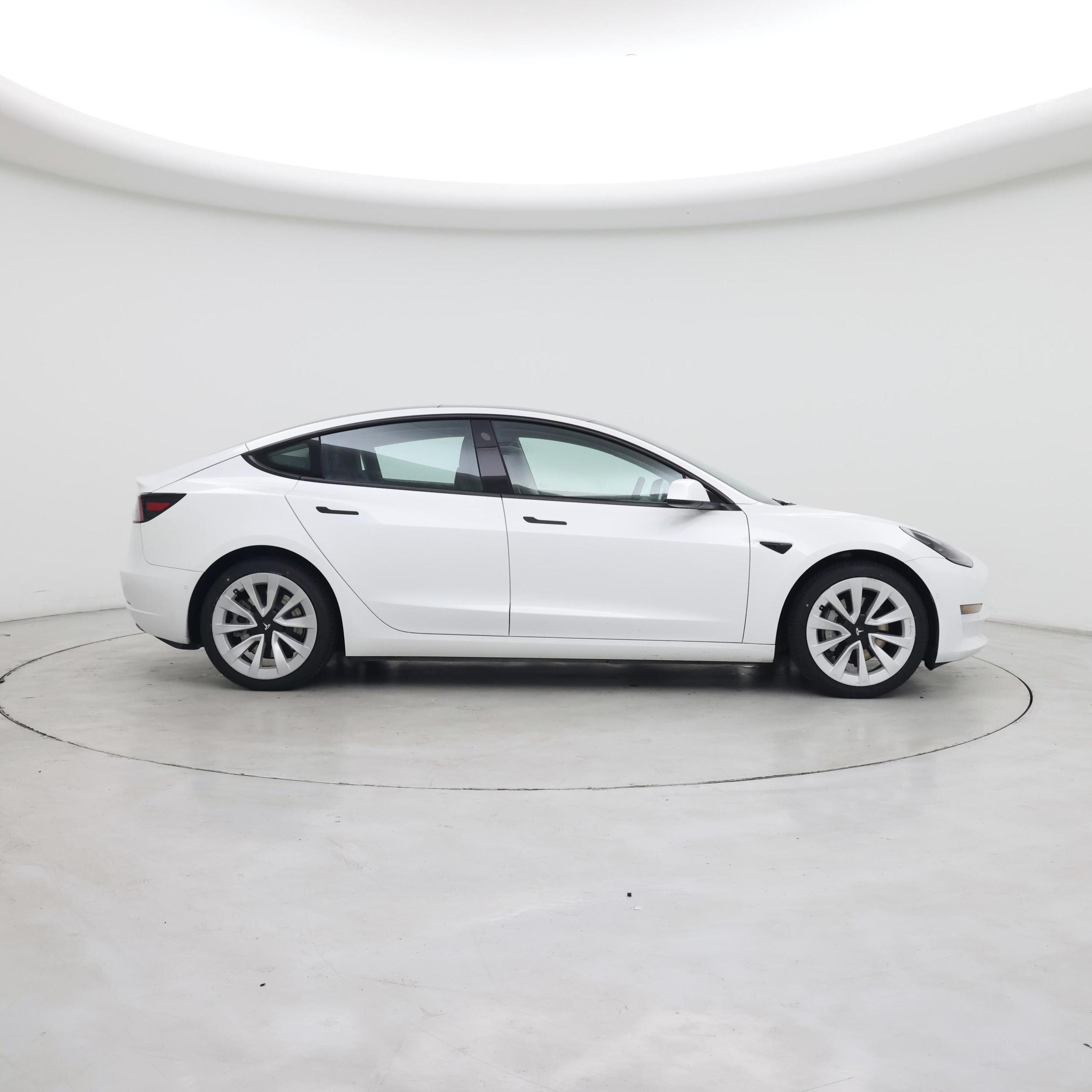 Thumbnail: 2022 Tesla Model 3 - 7
