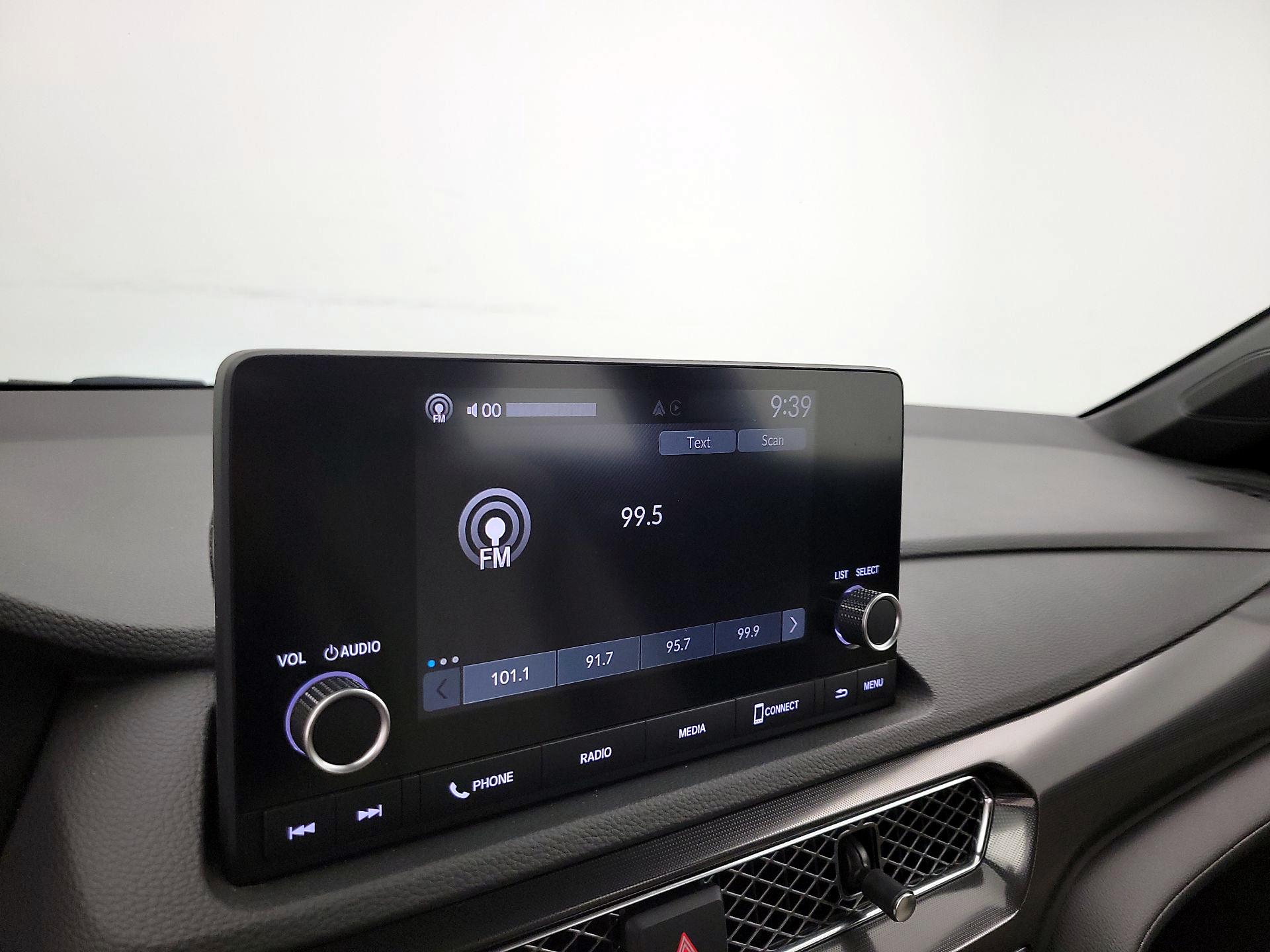 Thumbnail: 2023 Acura Integra - 15