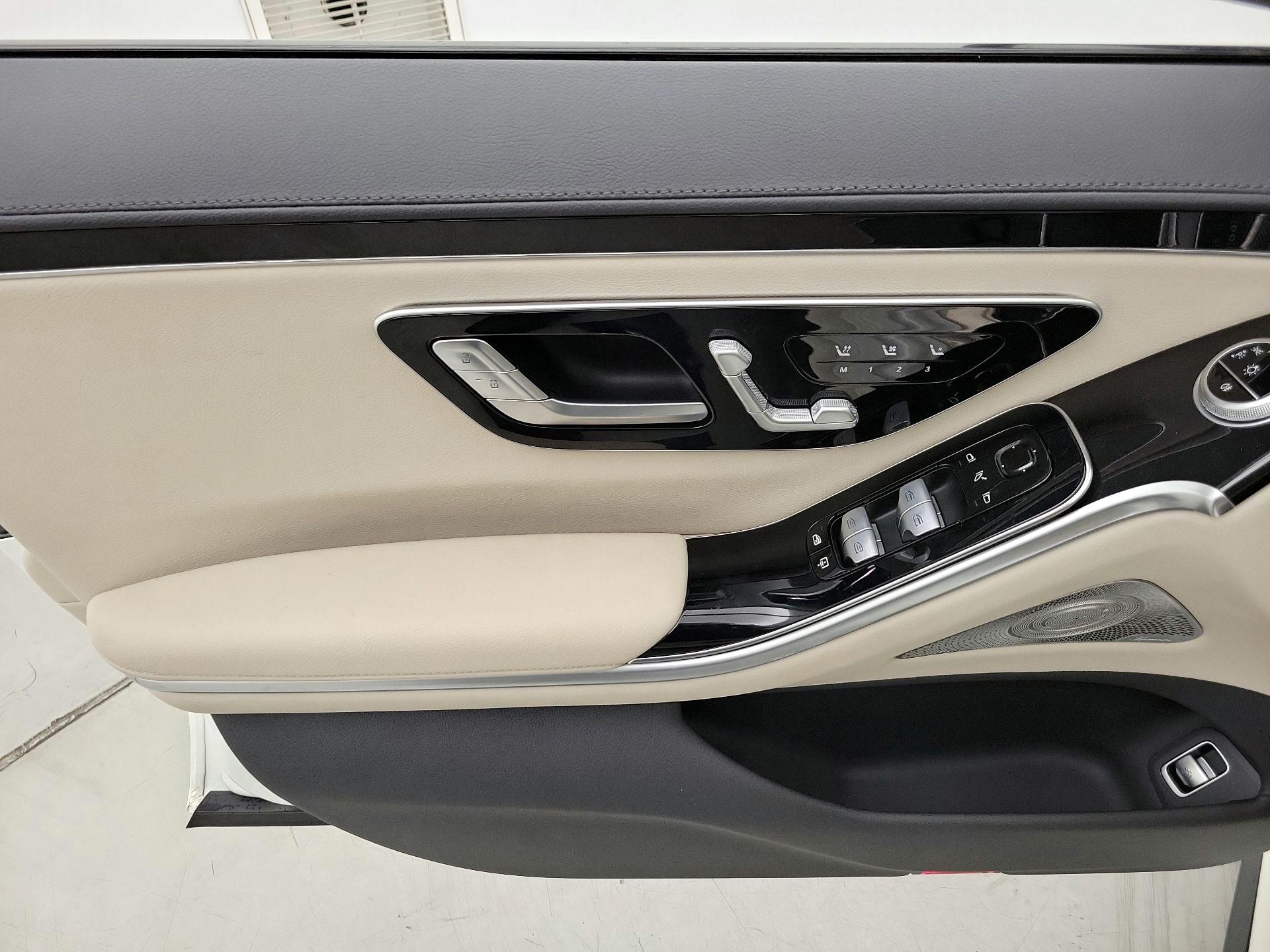 Thumbnail: 2022 Mercedes-Benz S-Class - 12