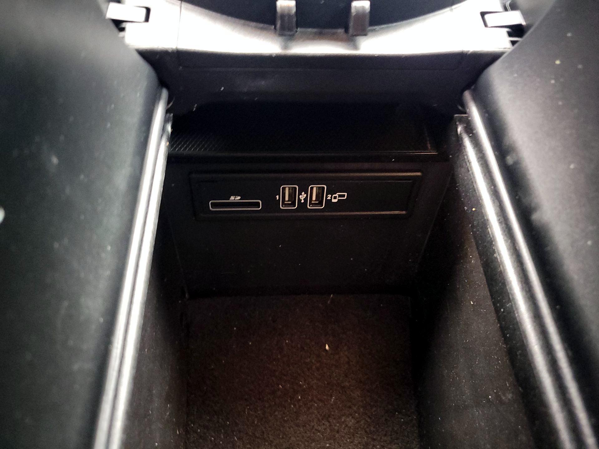 Thumbnail: 2019 Mercedes-Benz GLC - 18