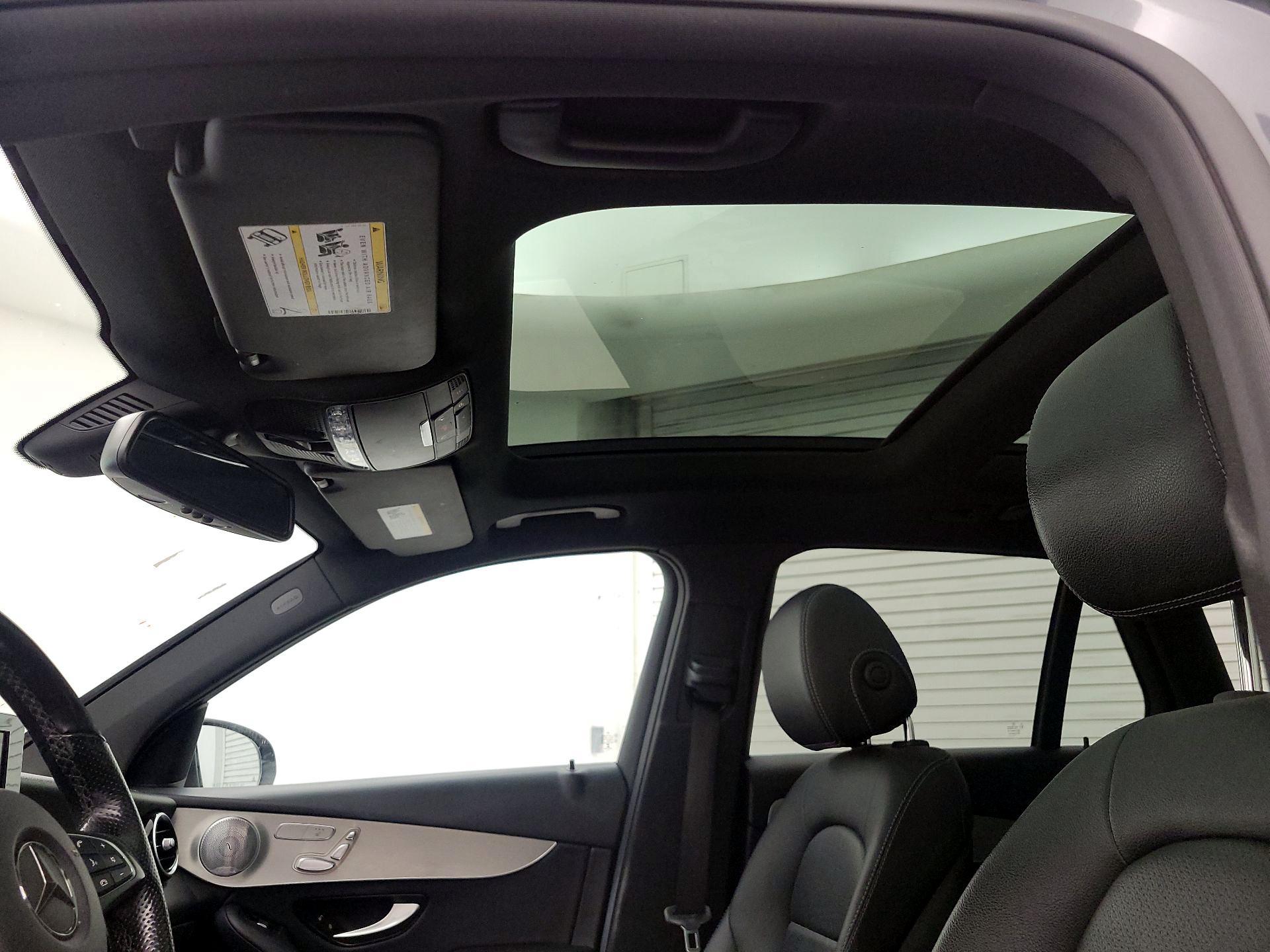 Thumbnail: 2019 Mercedes-Benz GLC - 19