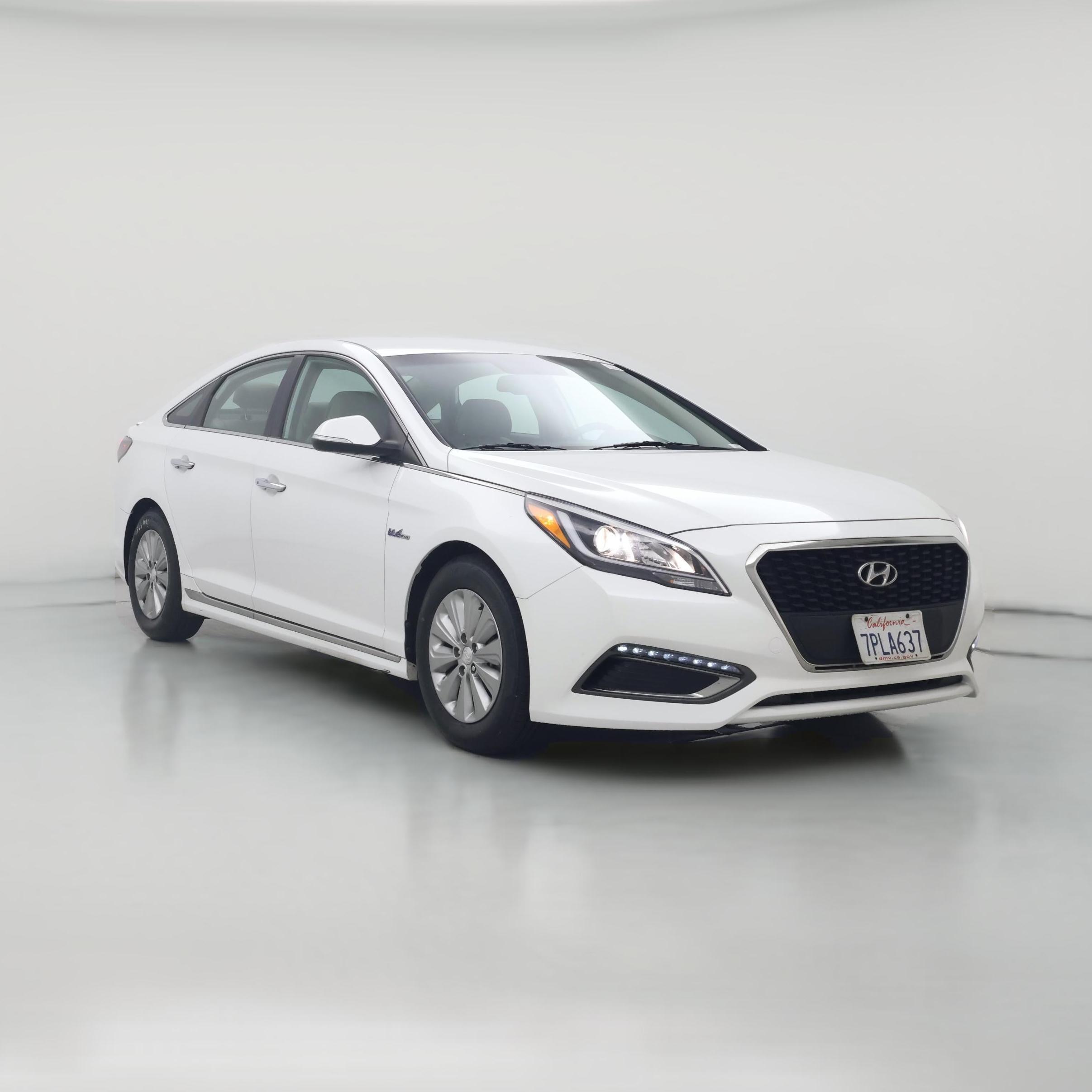 Thumbnail: 2016 Hyundai Sonata - 1