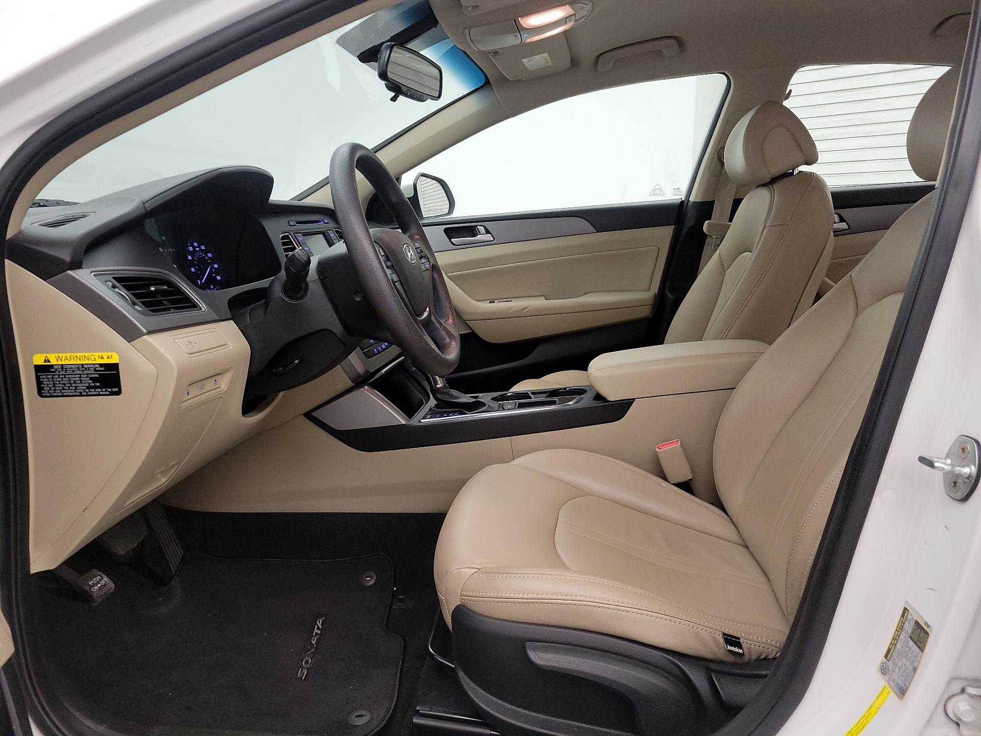 Thumbnail: 2016 Hyundai Sonata - 11