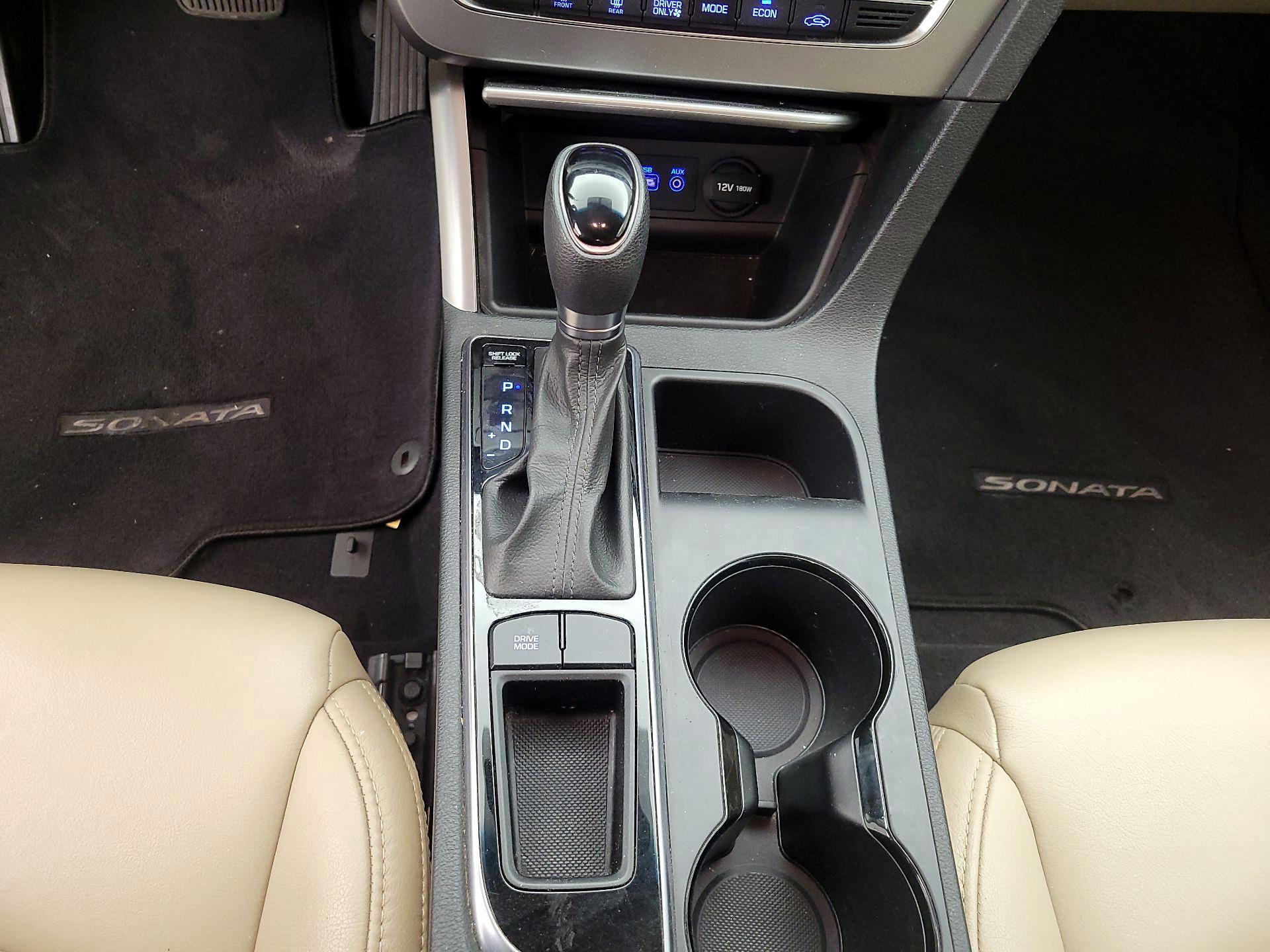 Thumbnail: 2016 Hyundai Sonata - 17