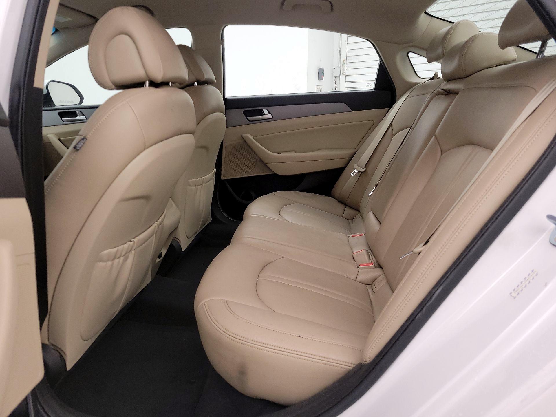 Thumbnail: 2016 Hyundai Sonata - 19