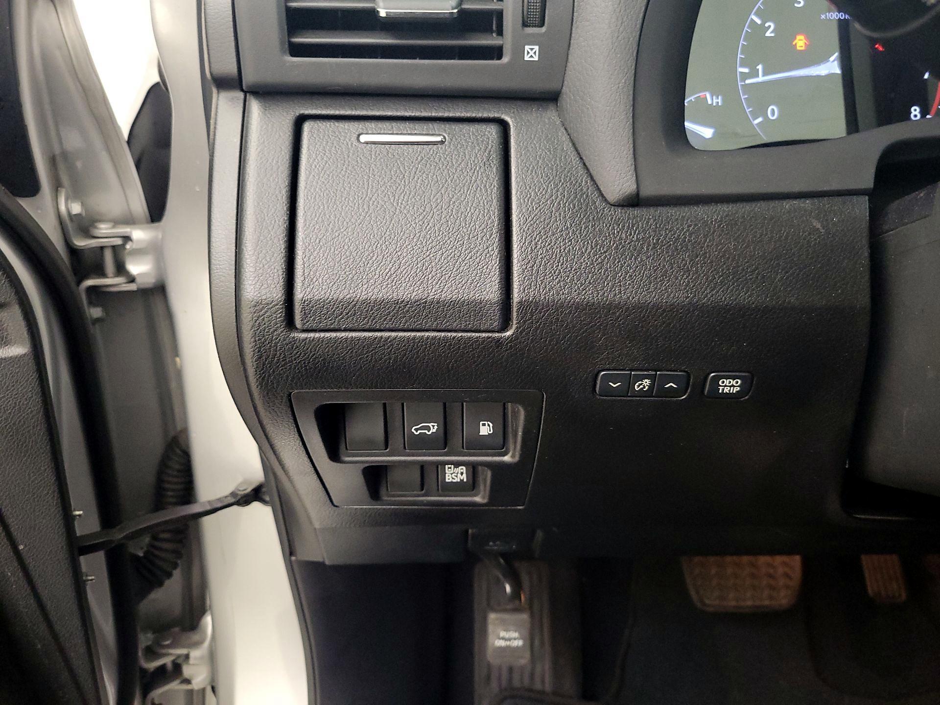 Thumbnail: 2015 Lexus RX - 13