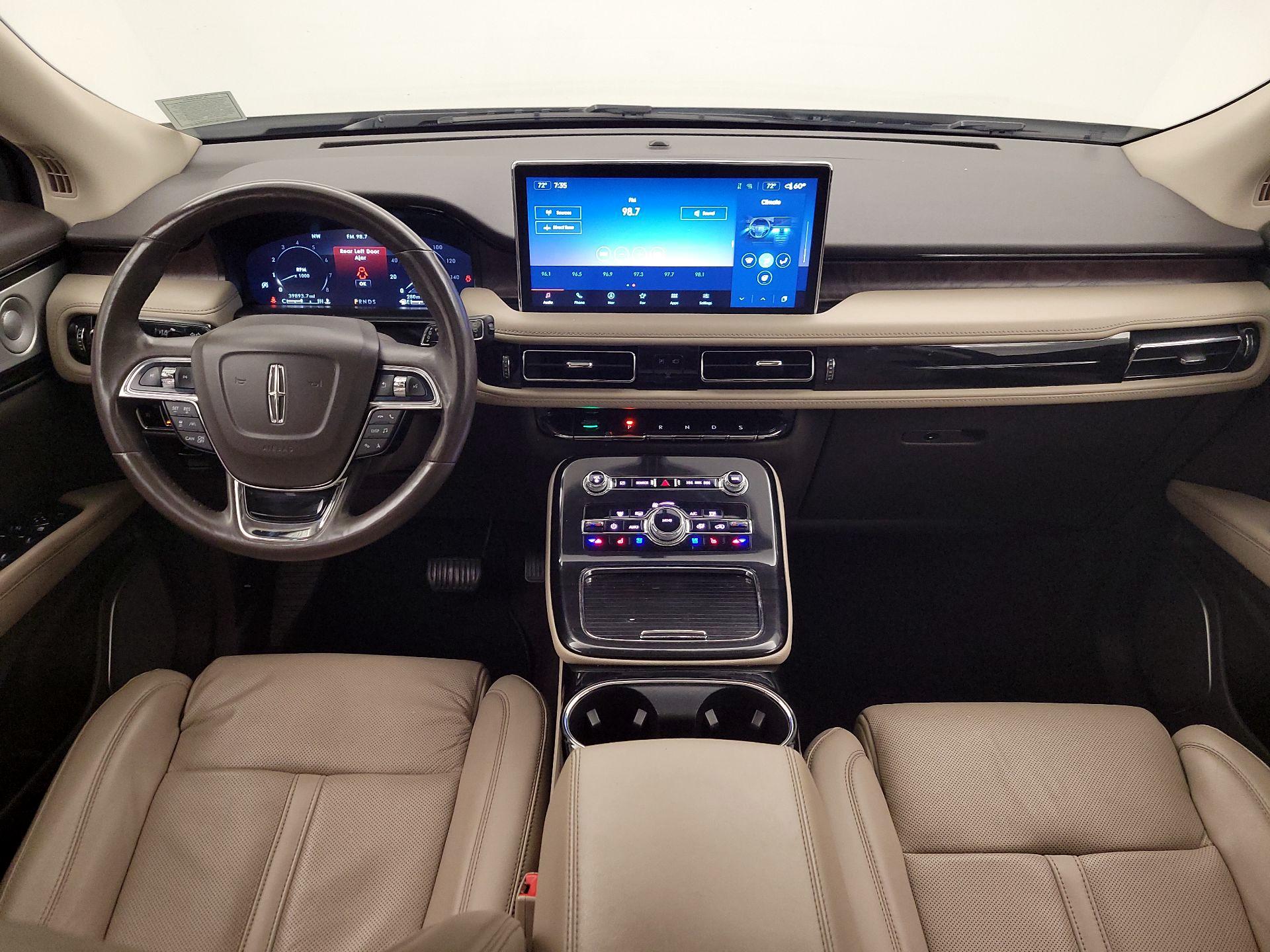 Thumbnail: 2023 Lincoln Nautilus - 9