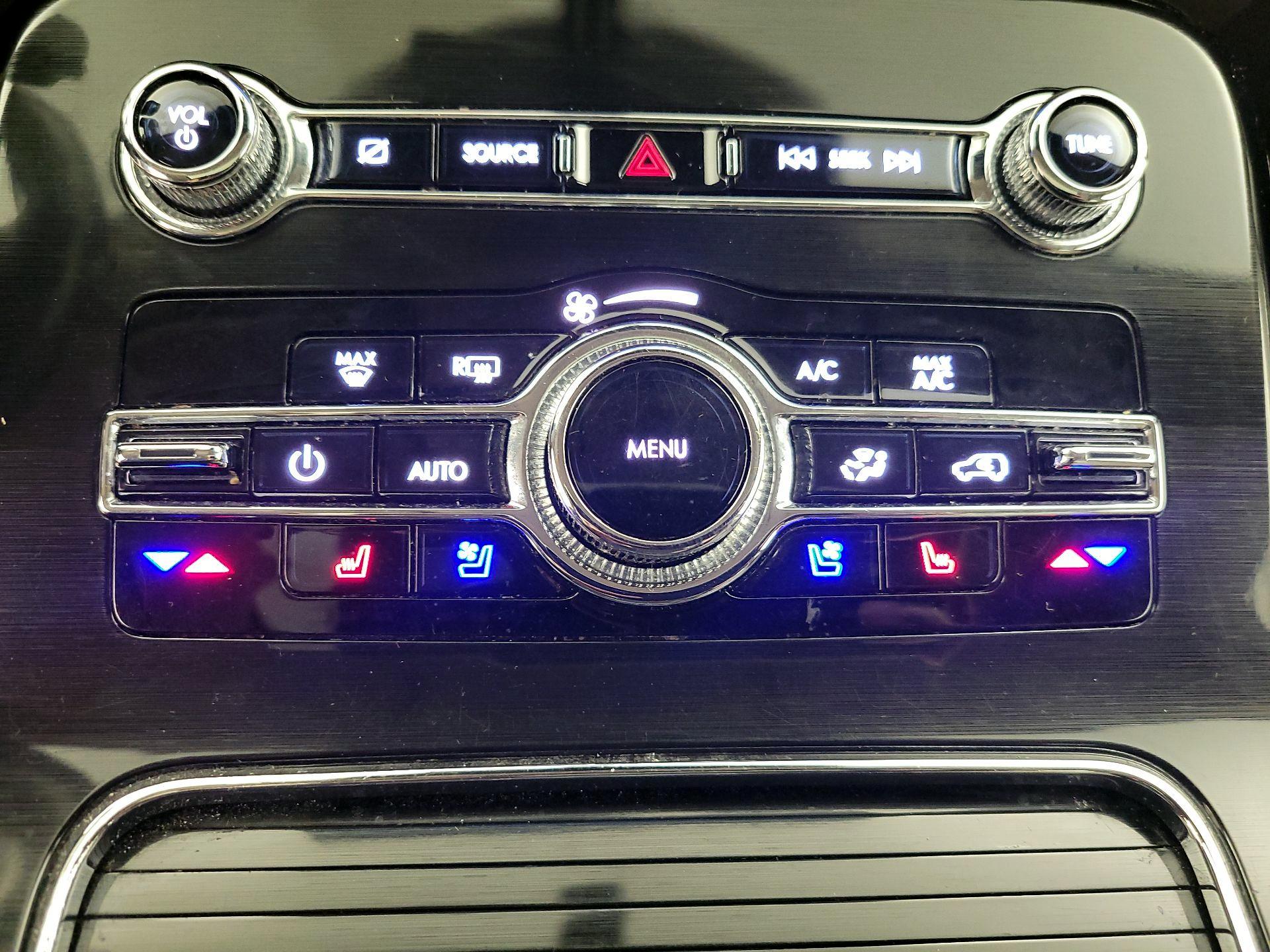 Thumbnail: 2023 Lincoln Nautilus - 17