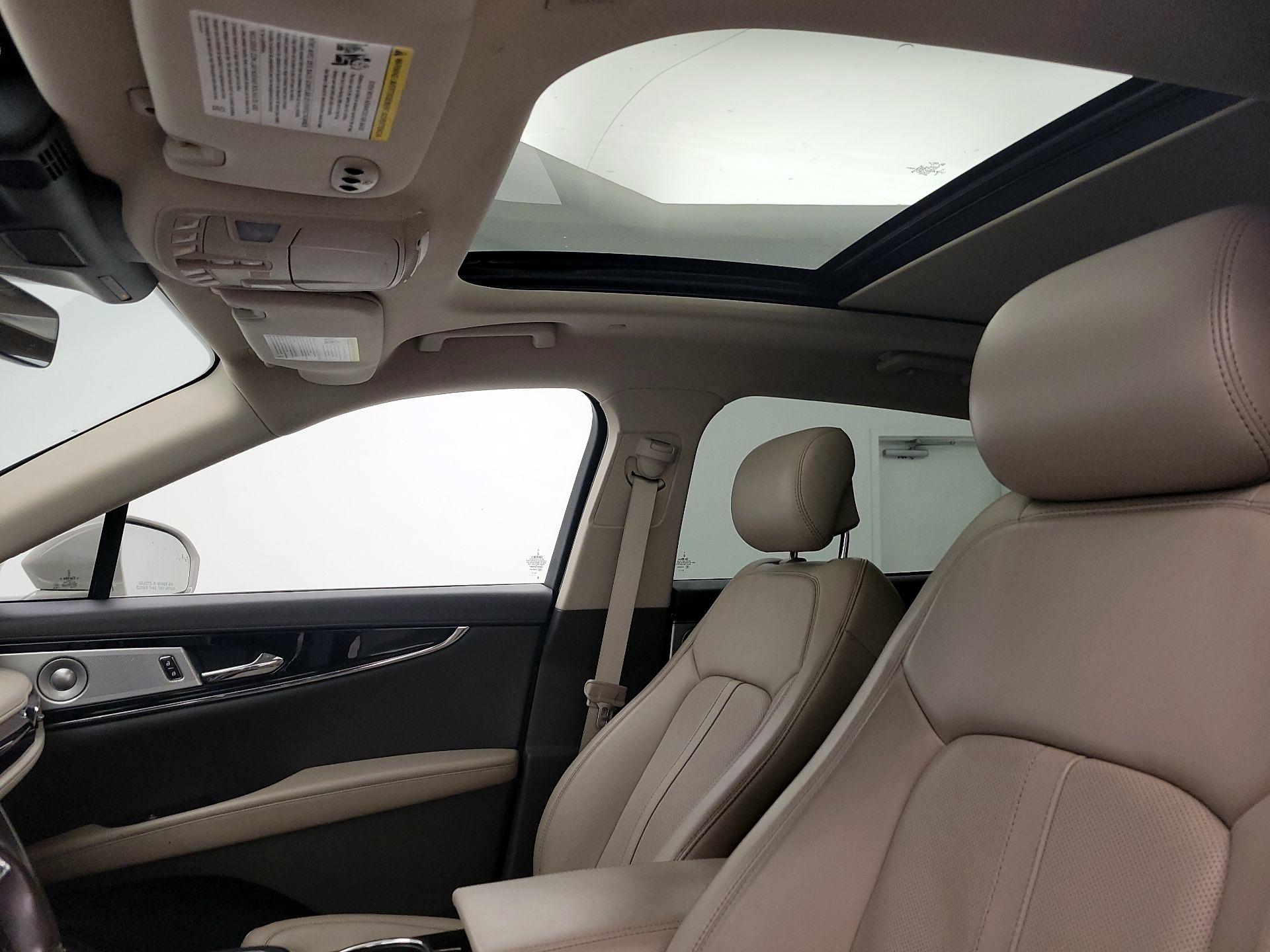 Thumbnail: 2023 Lincoln Nautilus - 20