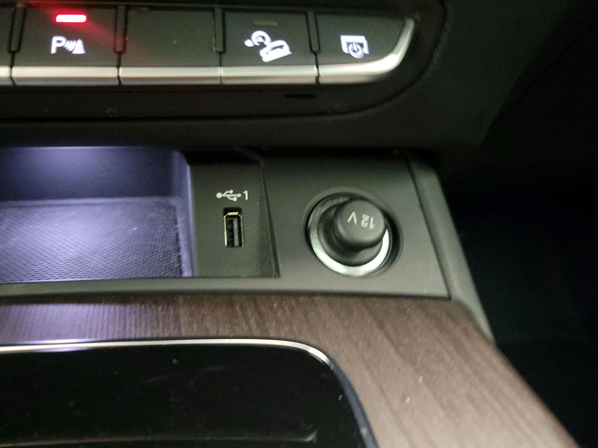 Thumbnail: 2023 Audi Q5 - 19