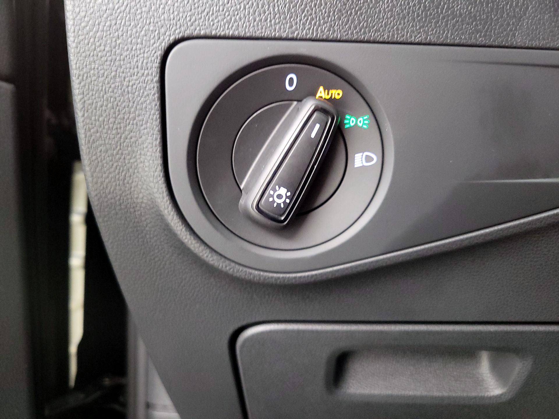 Thumbnail: 2023 Volkswagen Tiguan - 13