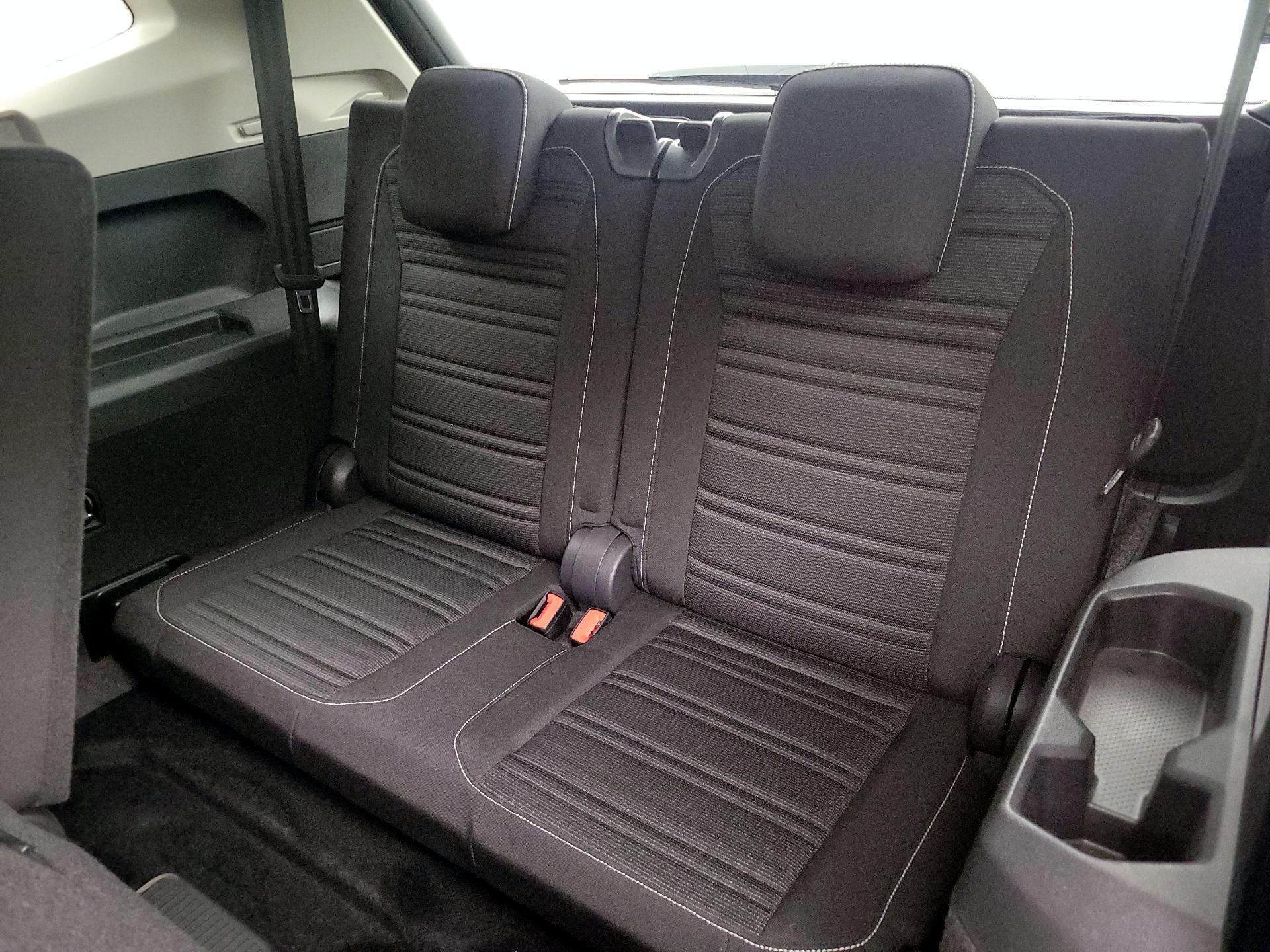 Thumbnail: 2023 Volkswagen Tiguan - 20