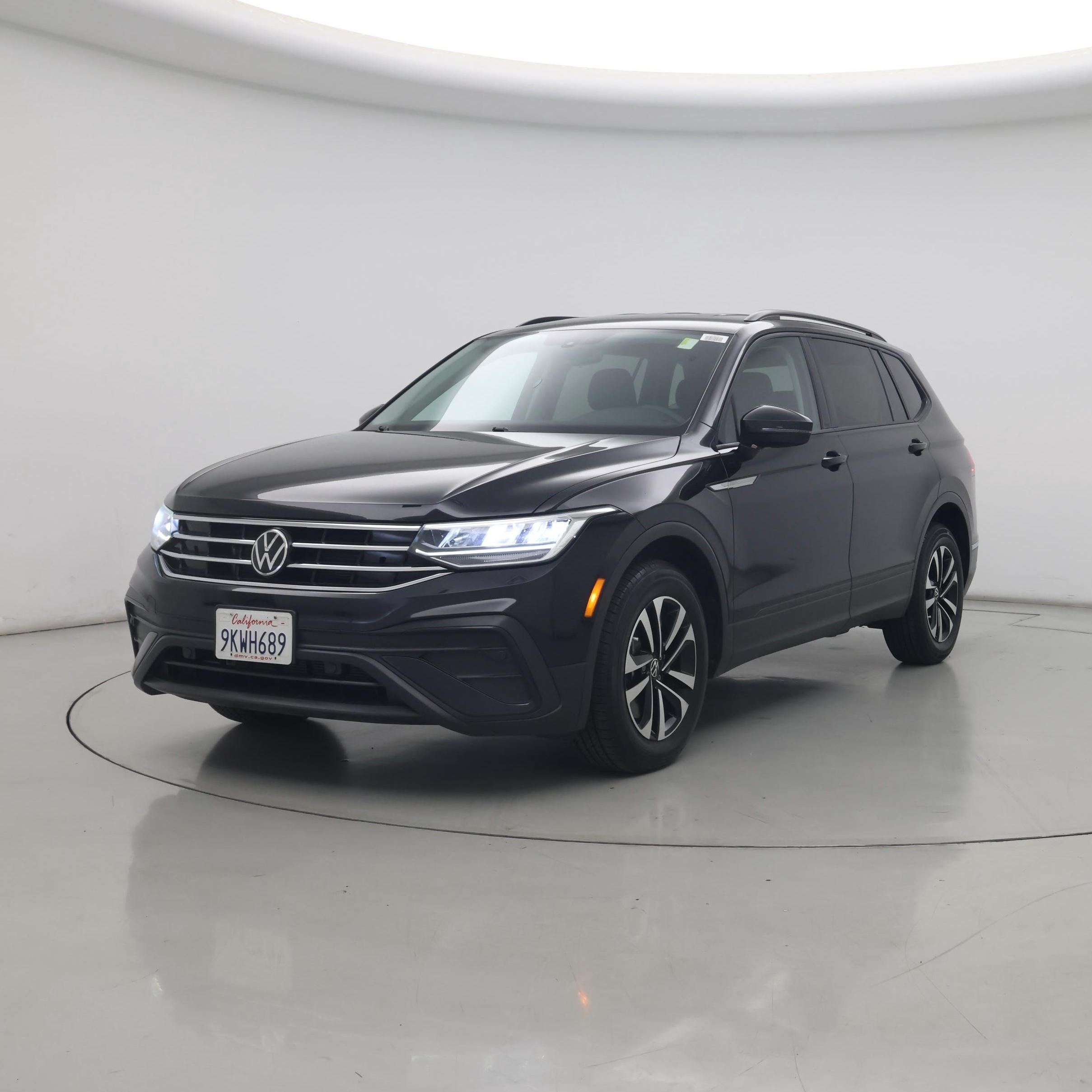 Thumbnail: 2023 Volkswagen Tiguan - 4