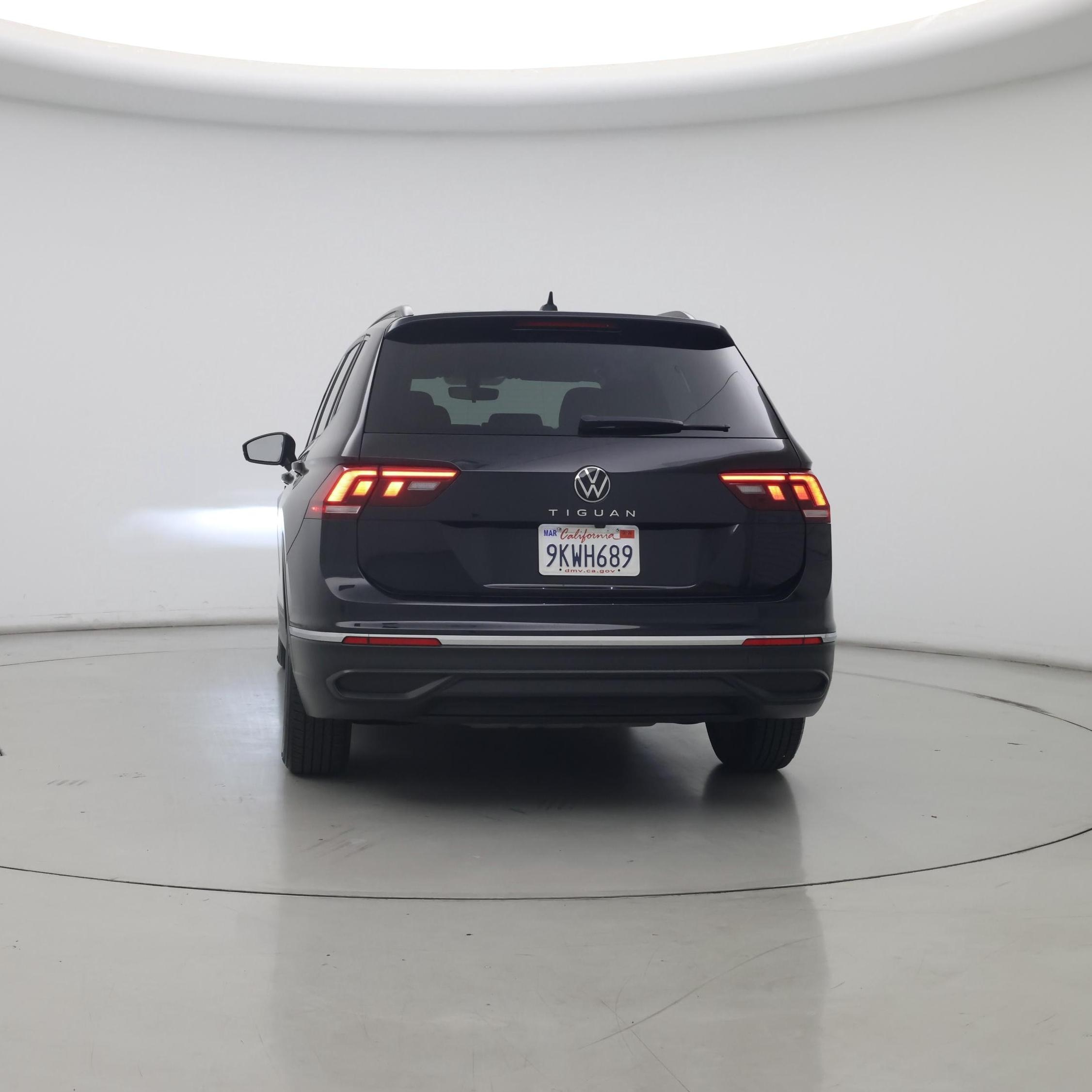 Thumbnail: 2023 Volkswagen Tiguan - 6