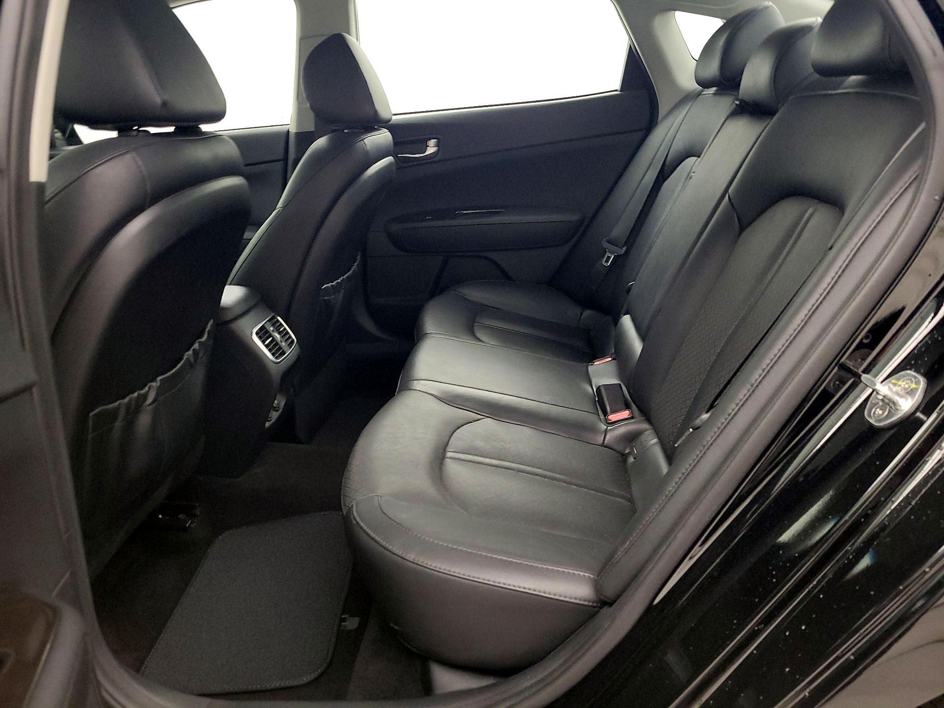 Thumbnail: 2018 Kia Optima - 19