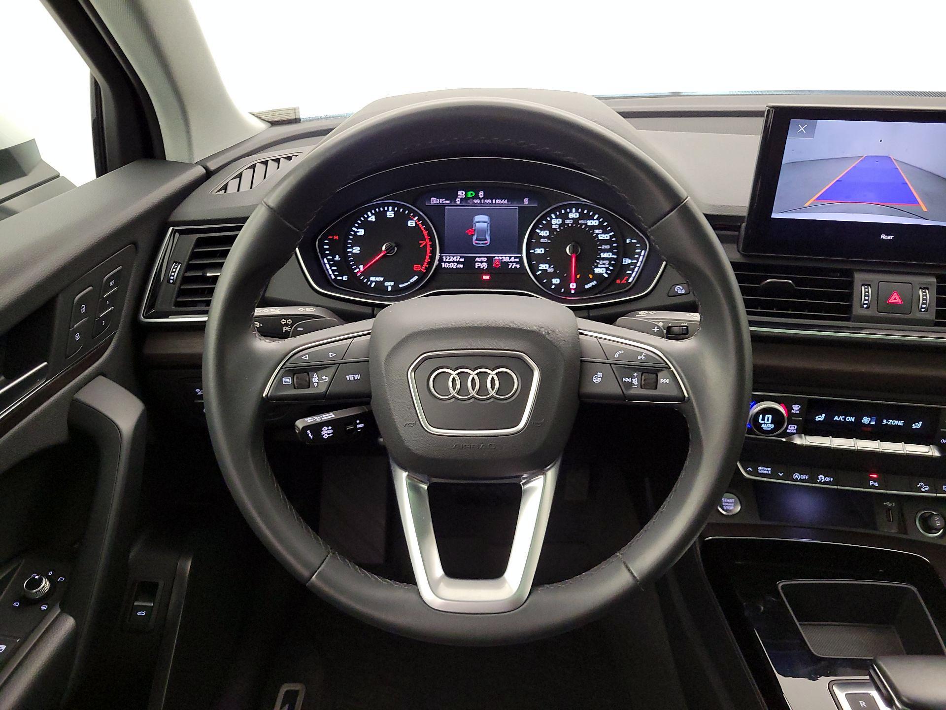 Thumbnail: 2023 Audi Q5 - 10