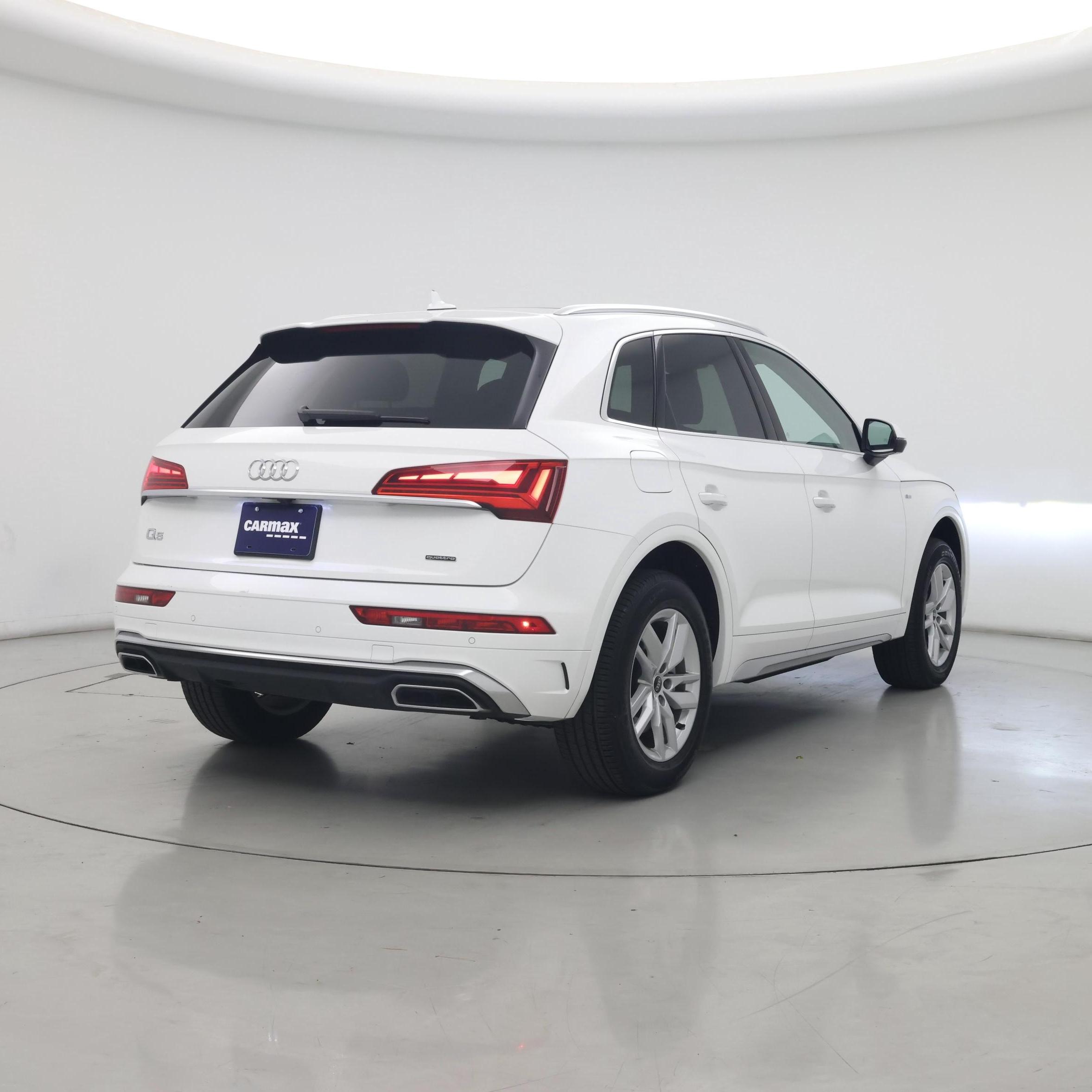 Thumbnail: 2023 Audi Q5 - 8