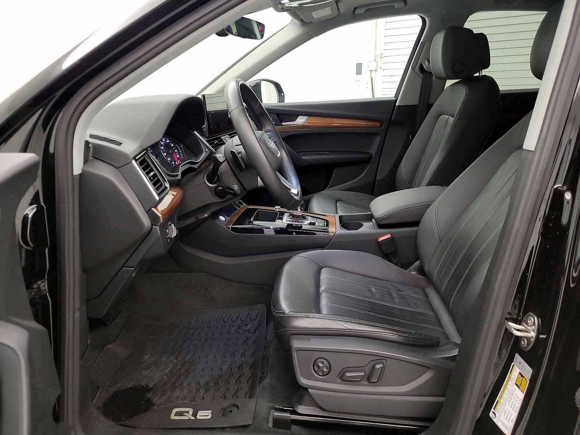 Thumbnail: 2023 Audi Q5 - 11