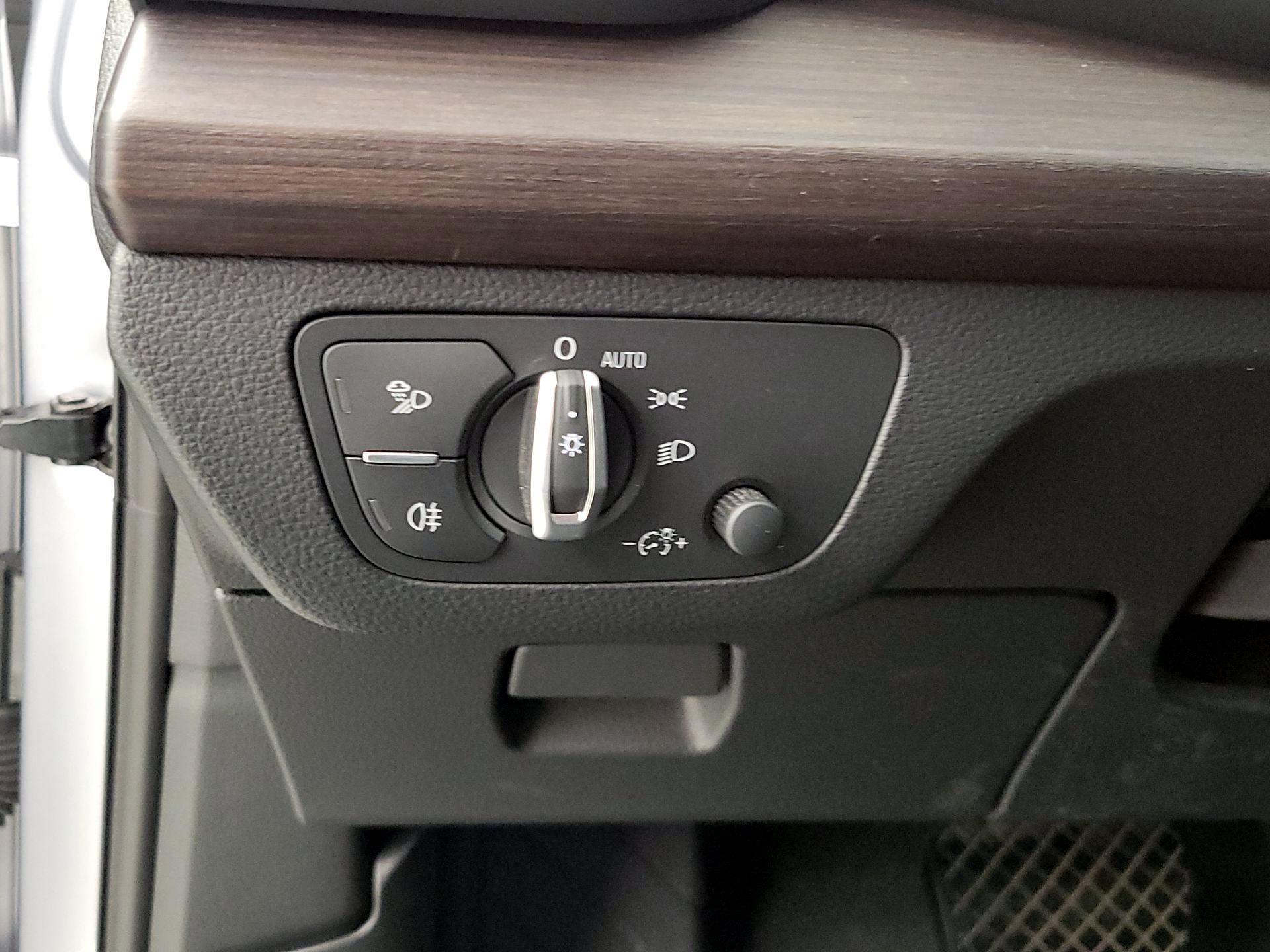 Thumbnail: 2023 Audi Q5 - 13