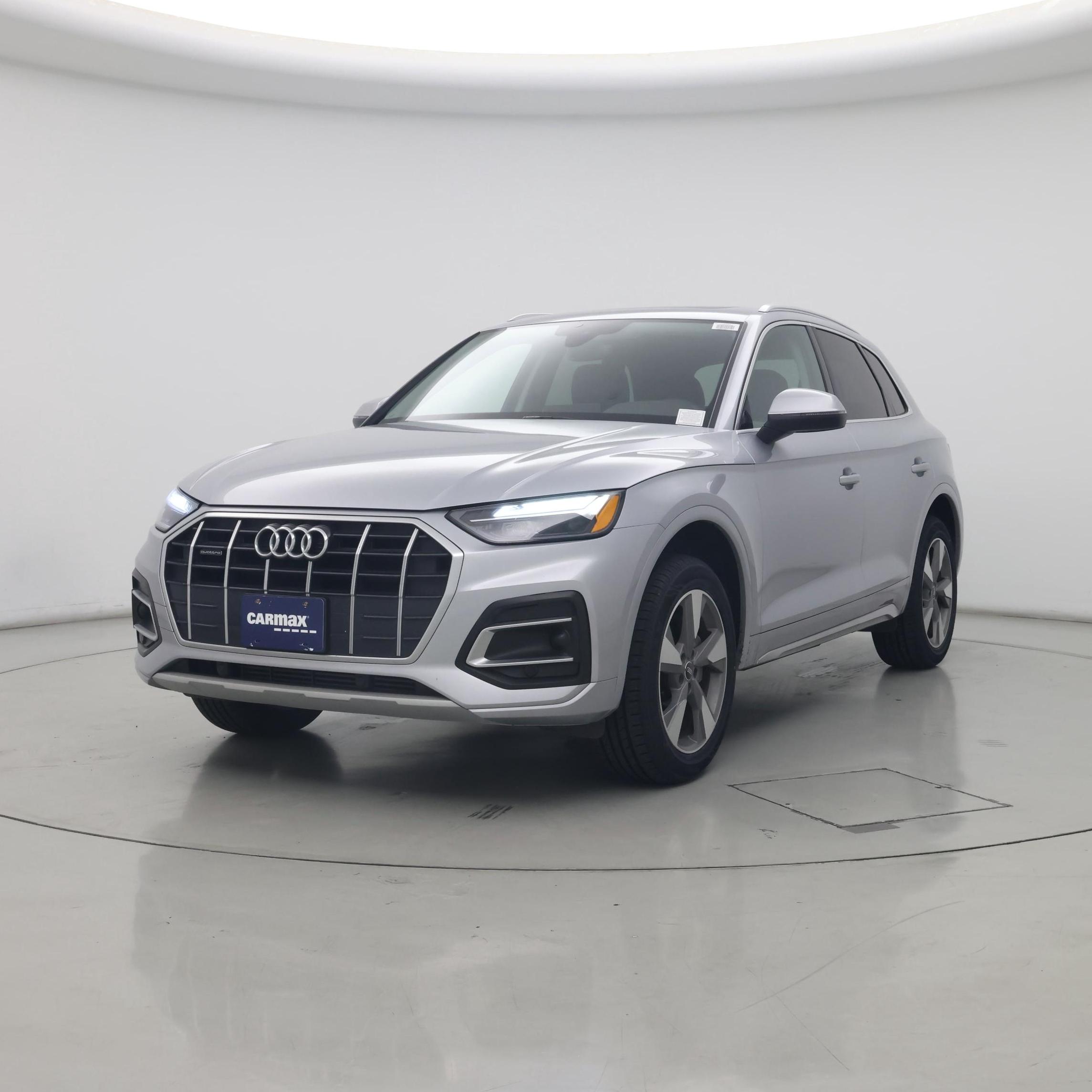 Thumbnail: 2023 Audi Q5 - 4