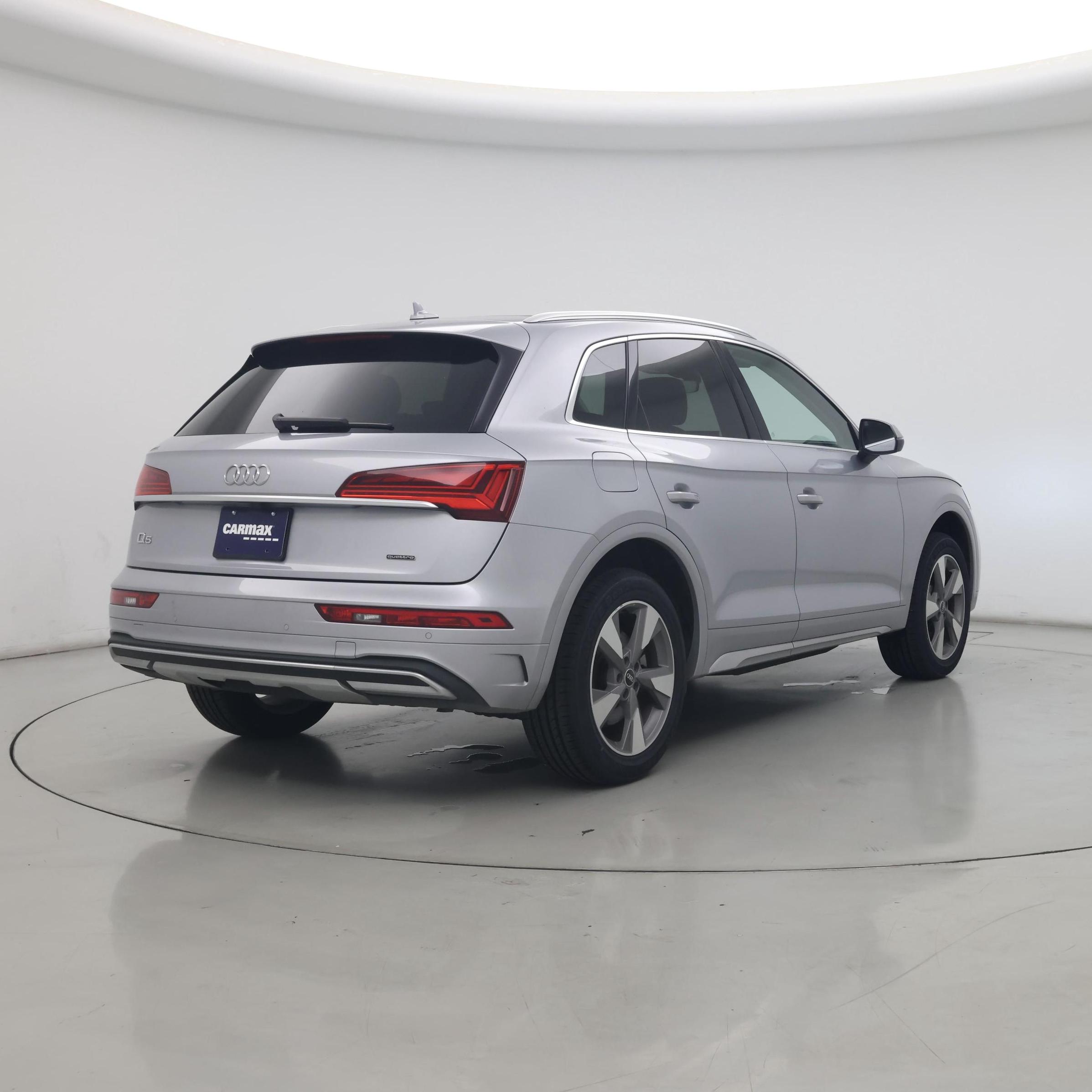 Thumbnail: 2023 Audi Q5 - 8