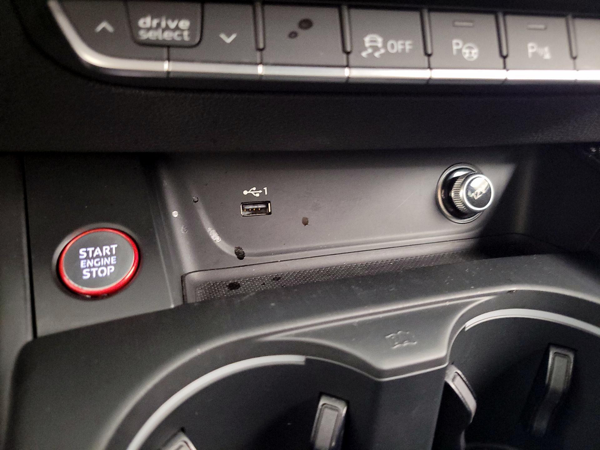 Thumbnail: 2019 Audi RS 5 - 19