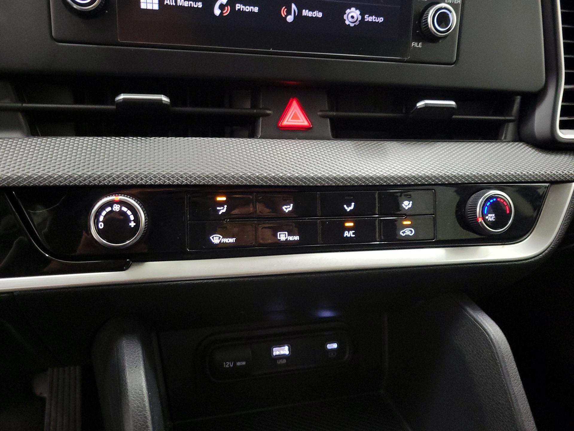 Thumbnail: 2024 Kia Sportage - 16