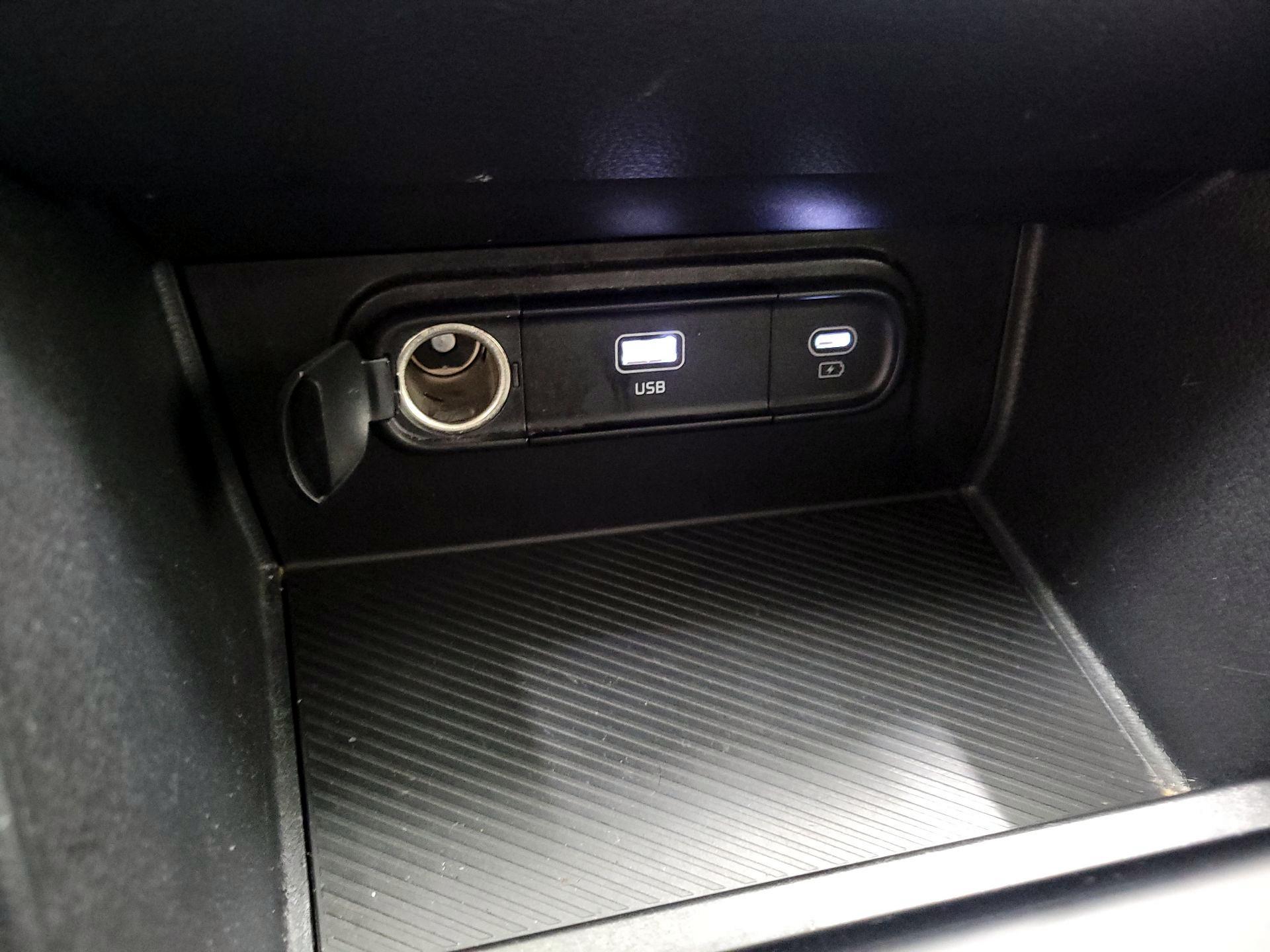 Thumbnail: 2024 Kia Sportage - 18